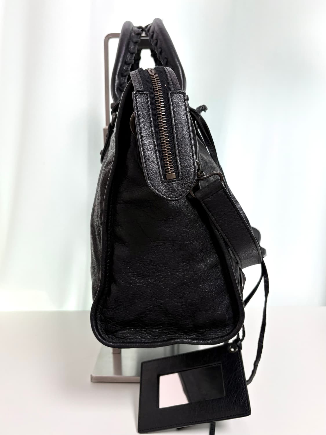 발렌시아가 시티 모터백 블랙 상품이미지4