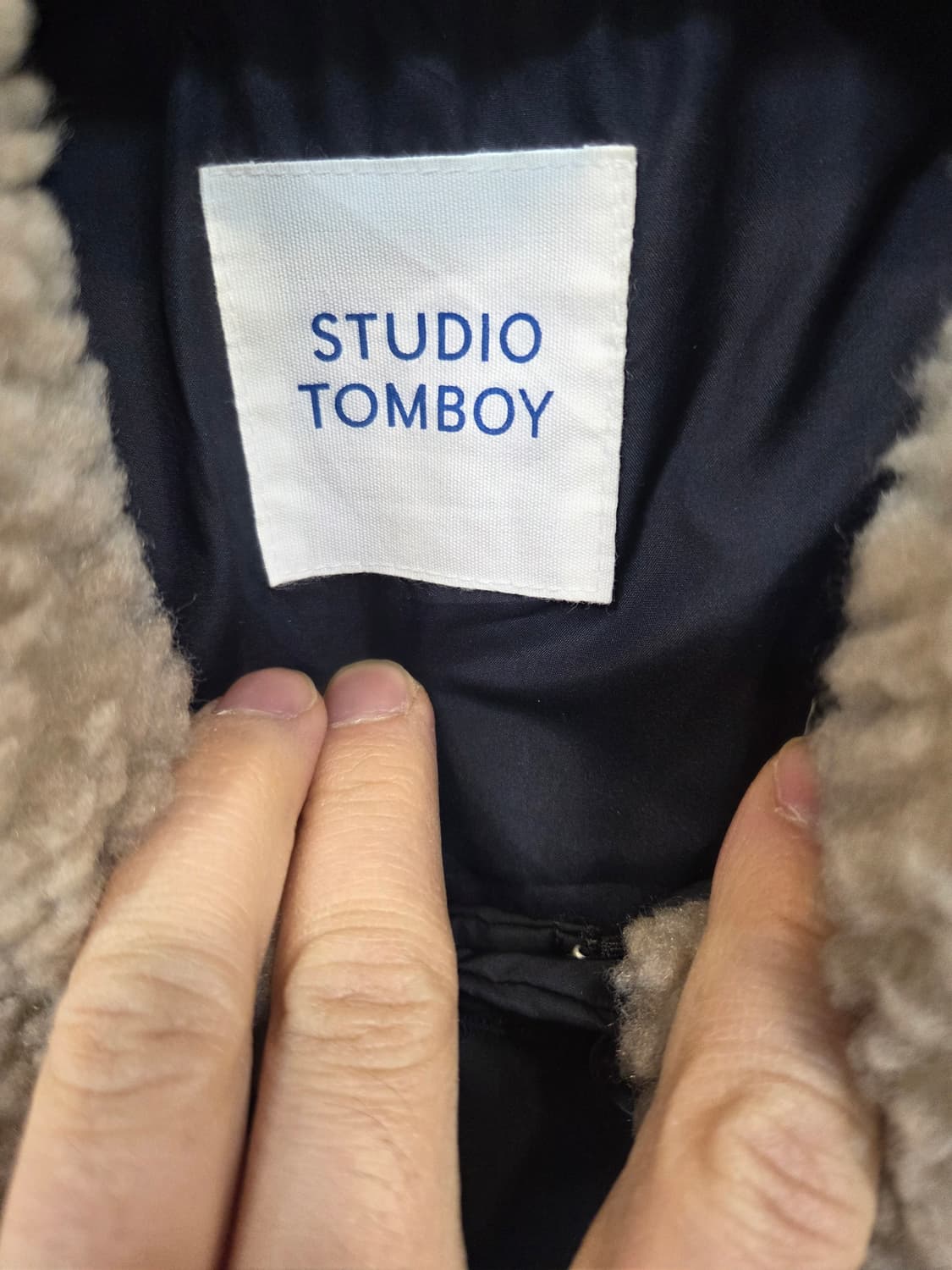 스튜디오 톰보이 퍼 카라 덕다운 패딩 프리  상품이미지3