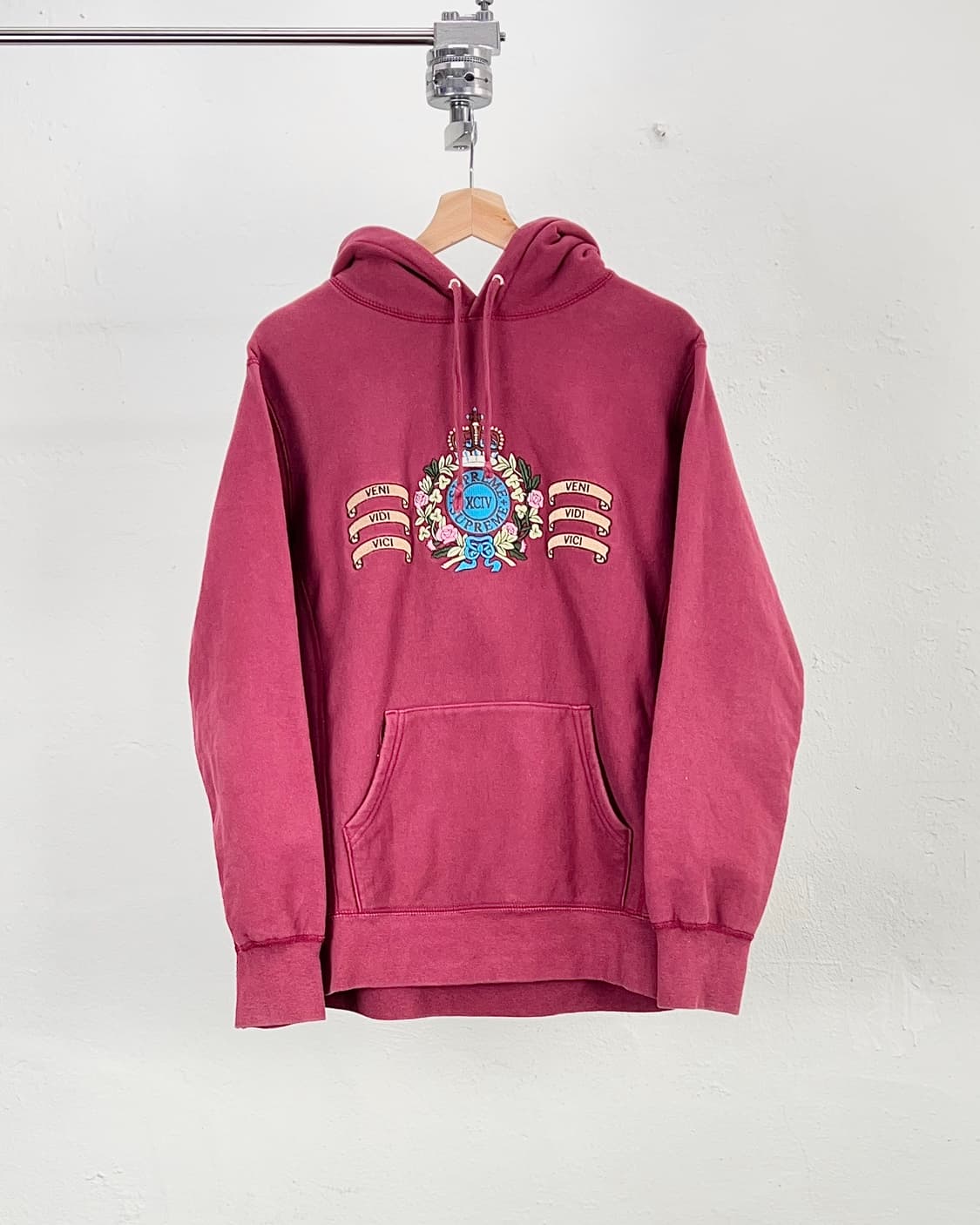 슈프림 16fw 크레스트 버건디 스웨트 후디 상품이미지1