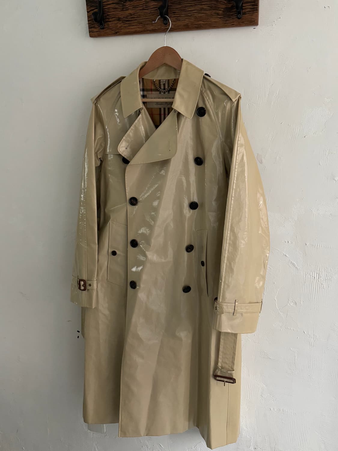 Burberry 버버리 라미네이트 더블 트렌치 코트  상품이미지4