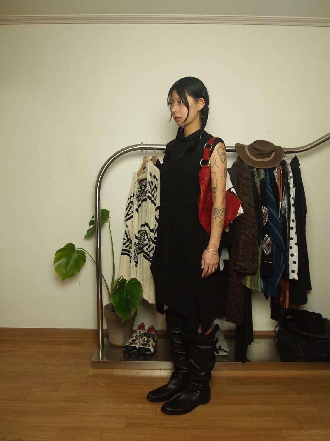 발리 레더 바게트 숄더백 상품이미지3