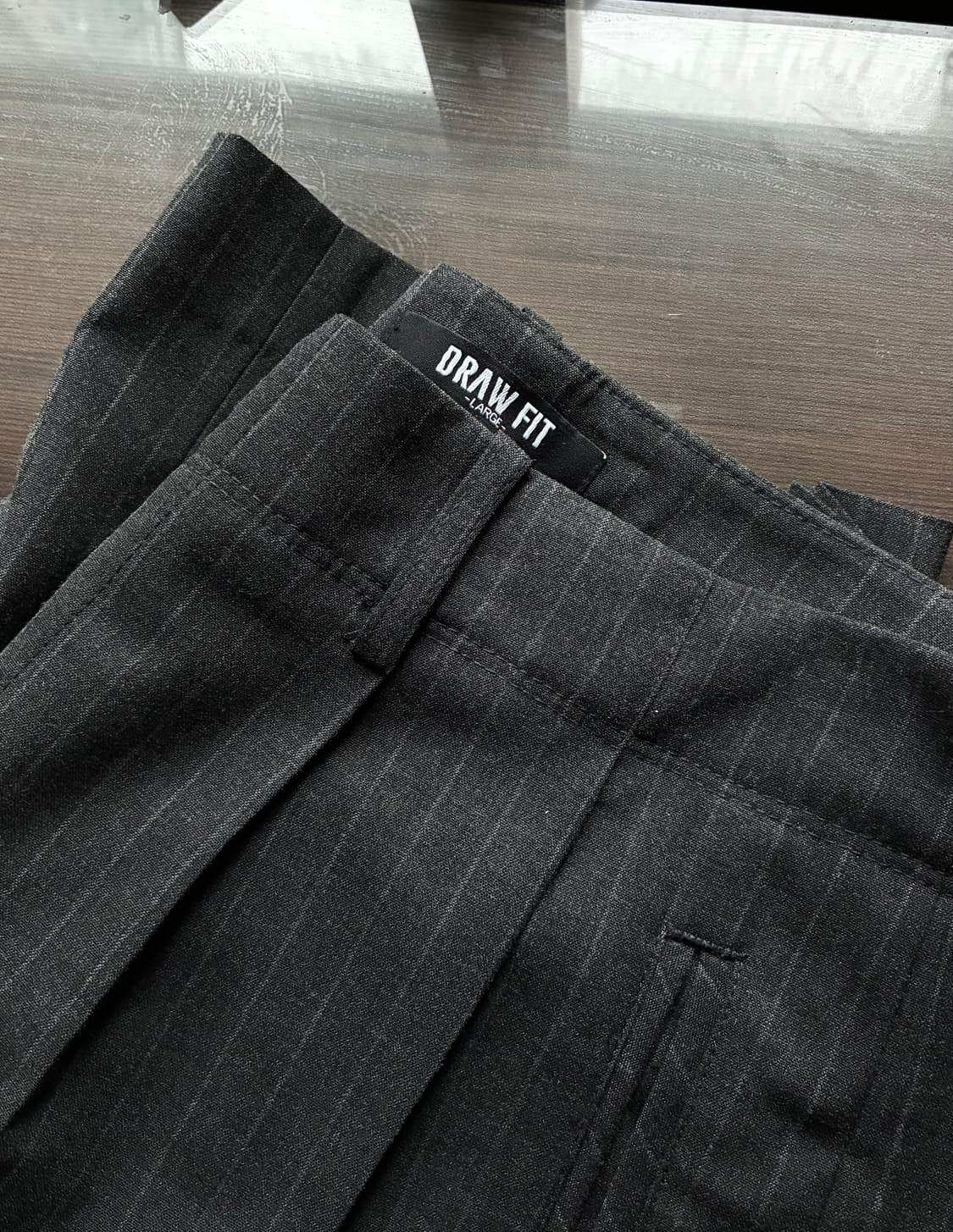 (L) 드로우핏 투 턱 와이드 핀 스트라이프 슬랙스 판매 상품이미지9