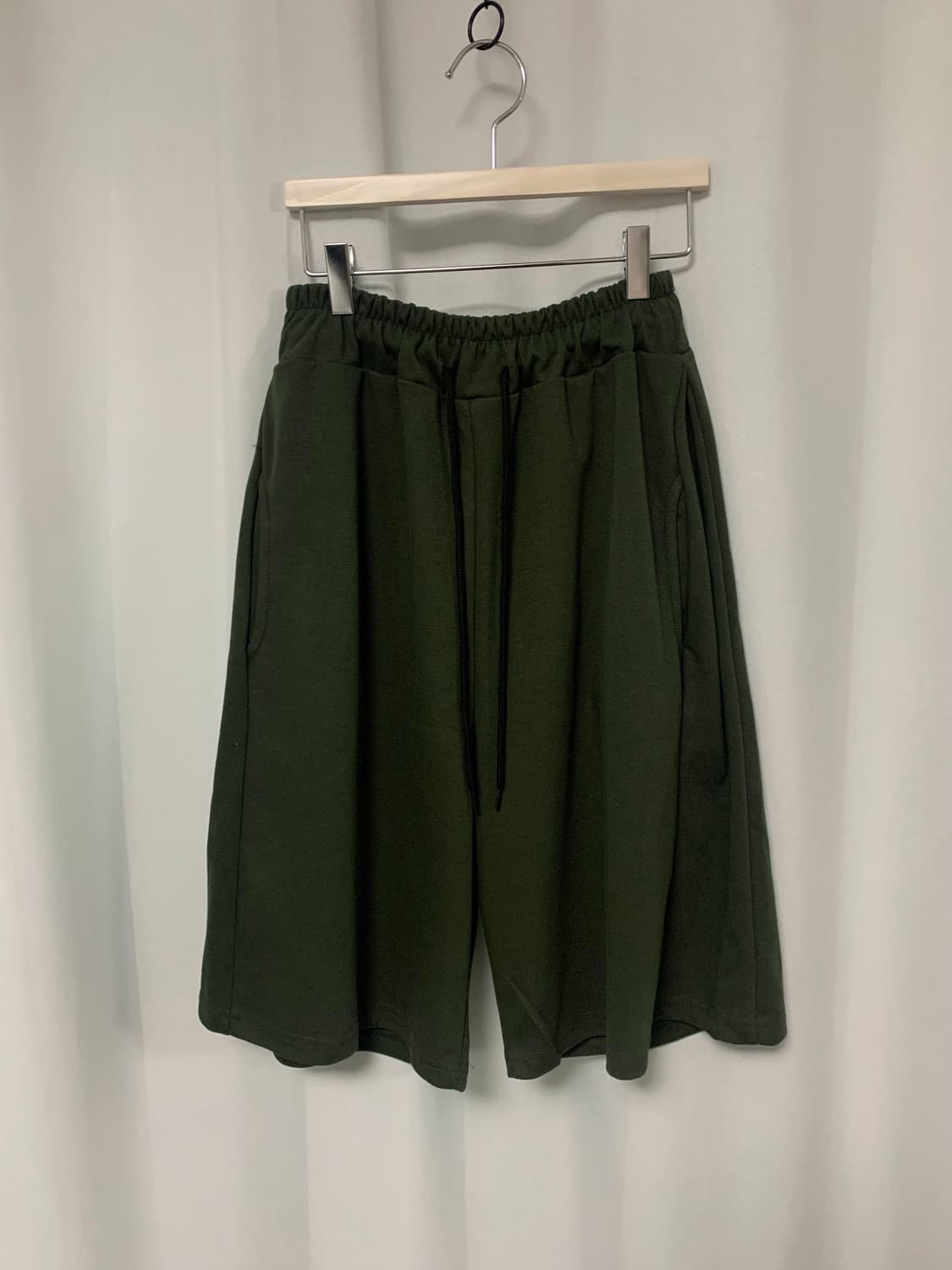 버뮤다 트레이닝 팬츠 상품이미지1