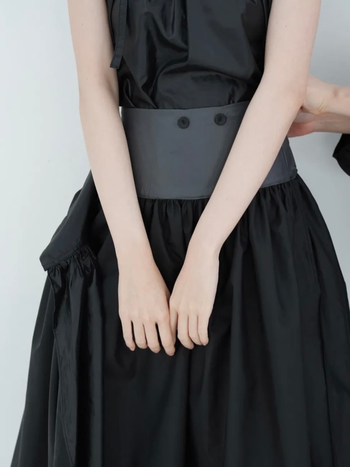 Glossy button wrap skirt 상품이미지6