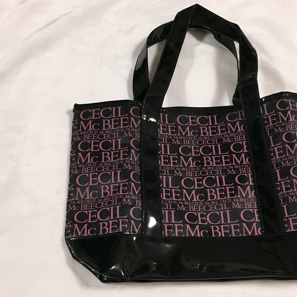 세실맥비 로고 애나멜 토트백 갸루 상품이미지3