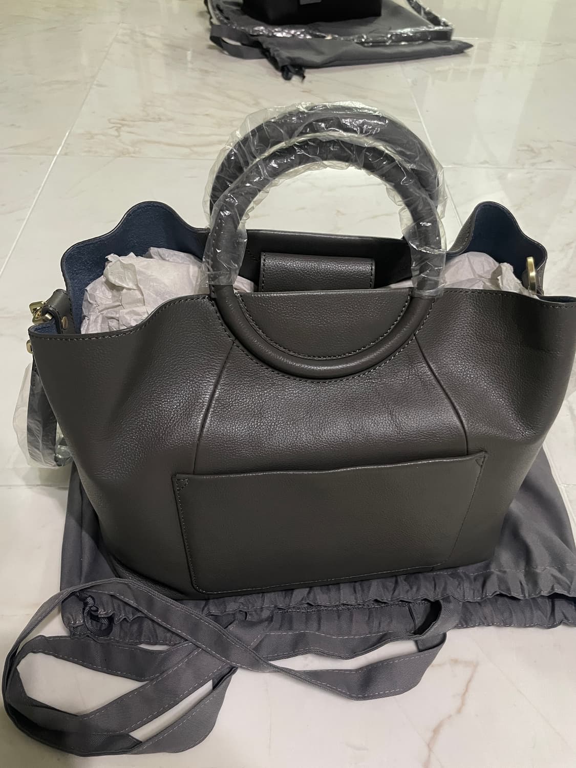 BE_GE 그레이 토트백 새상품입니다. 상품이미지5