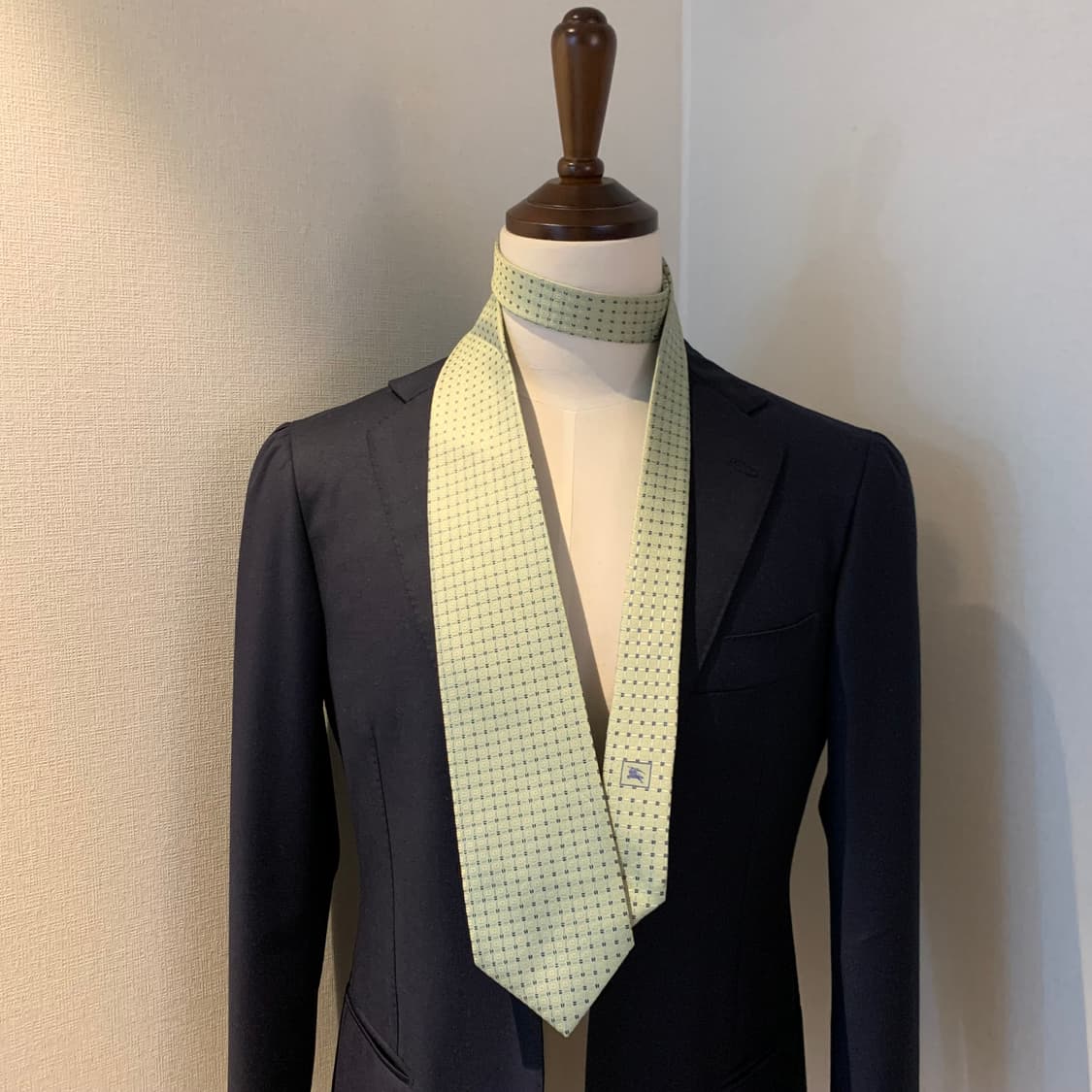 버버리(BURBERRY) 100실크 명품넥타이 새상품급 S등급 9.3cm 상품이미지1