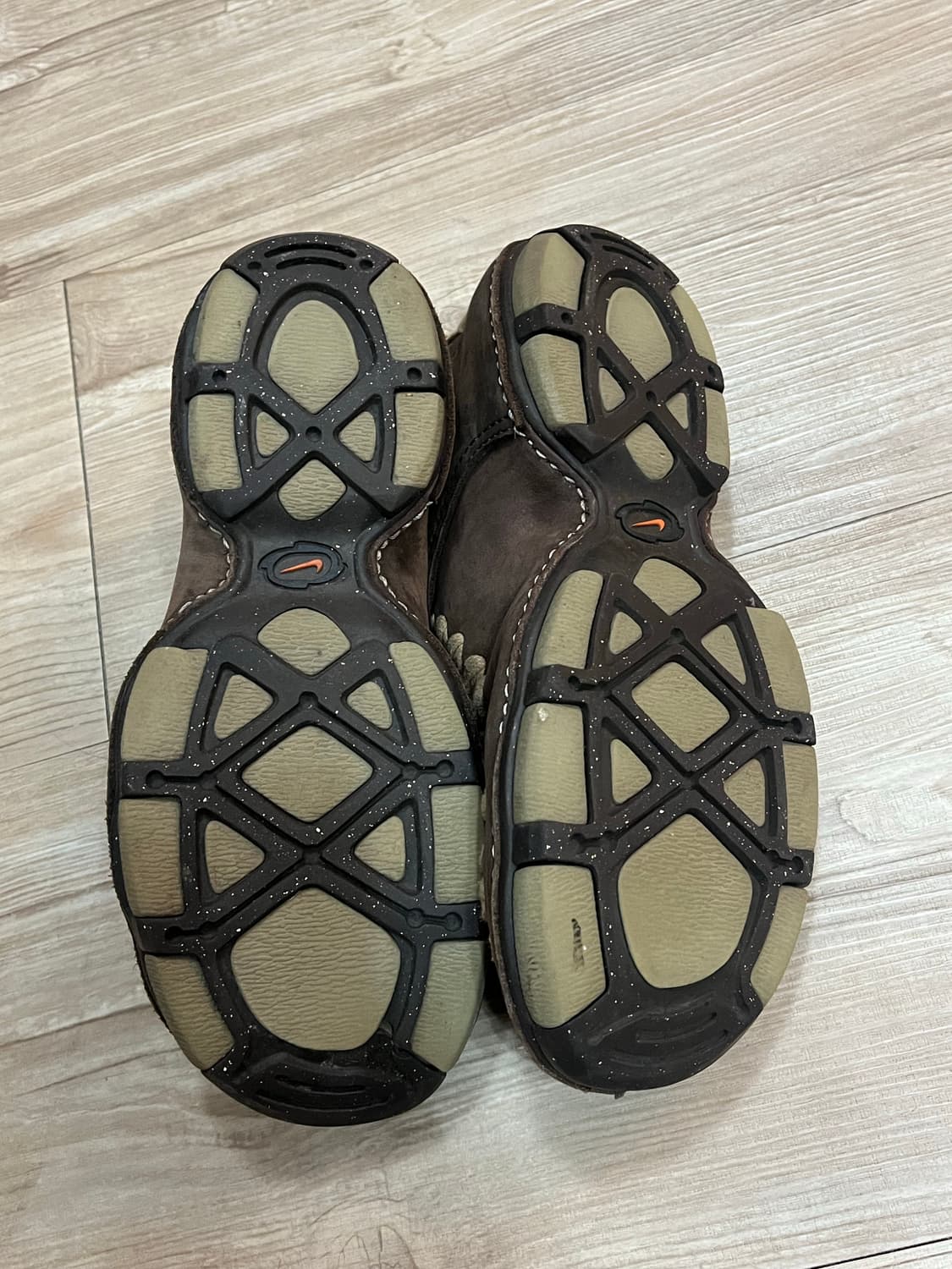 나이키 acg 컨시더드 235 상품이미지5