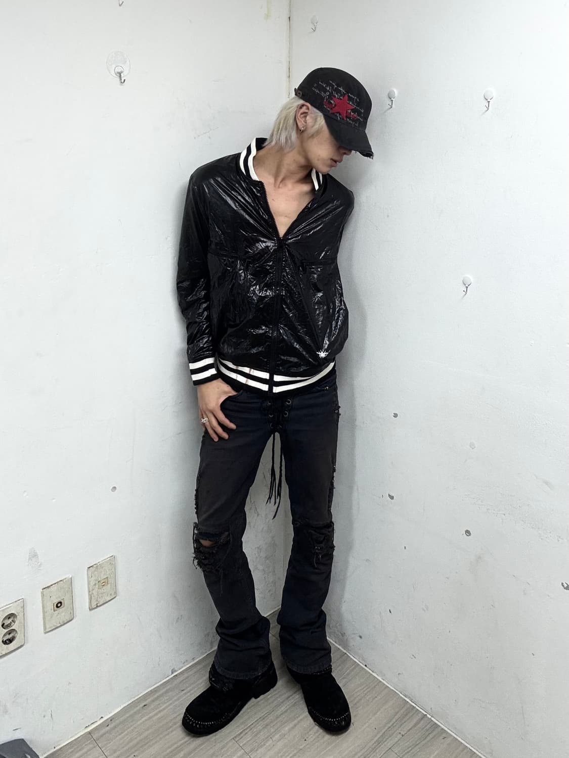 Glossy Zipper Detail Nylon Jacket 상품이미지2