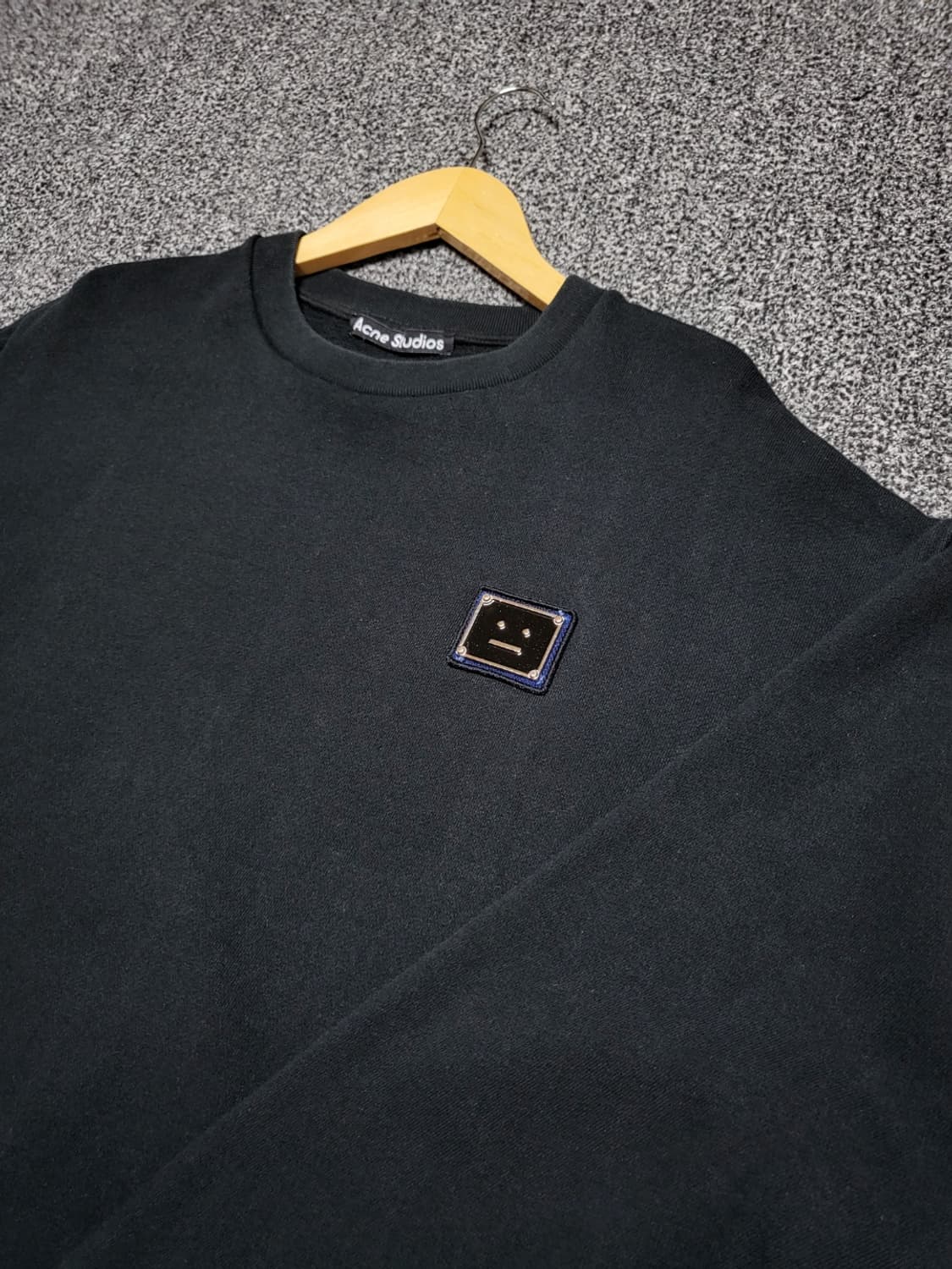 아크네스튜디오 아크네 메탈 맨투맨 상품이미지4