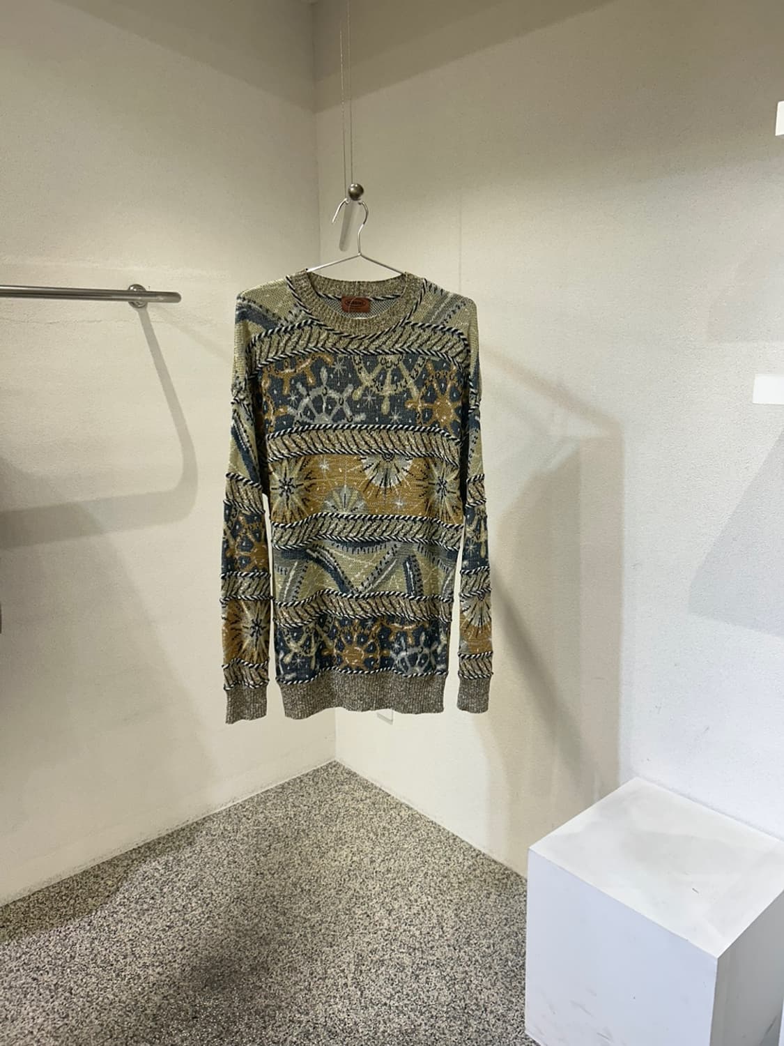 미쏘니 패턴 니트 상품이미지1