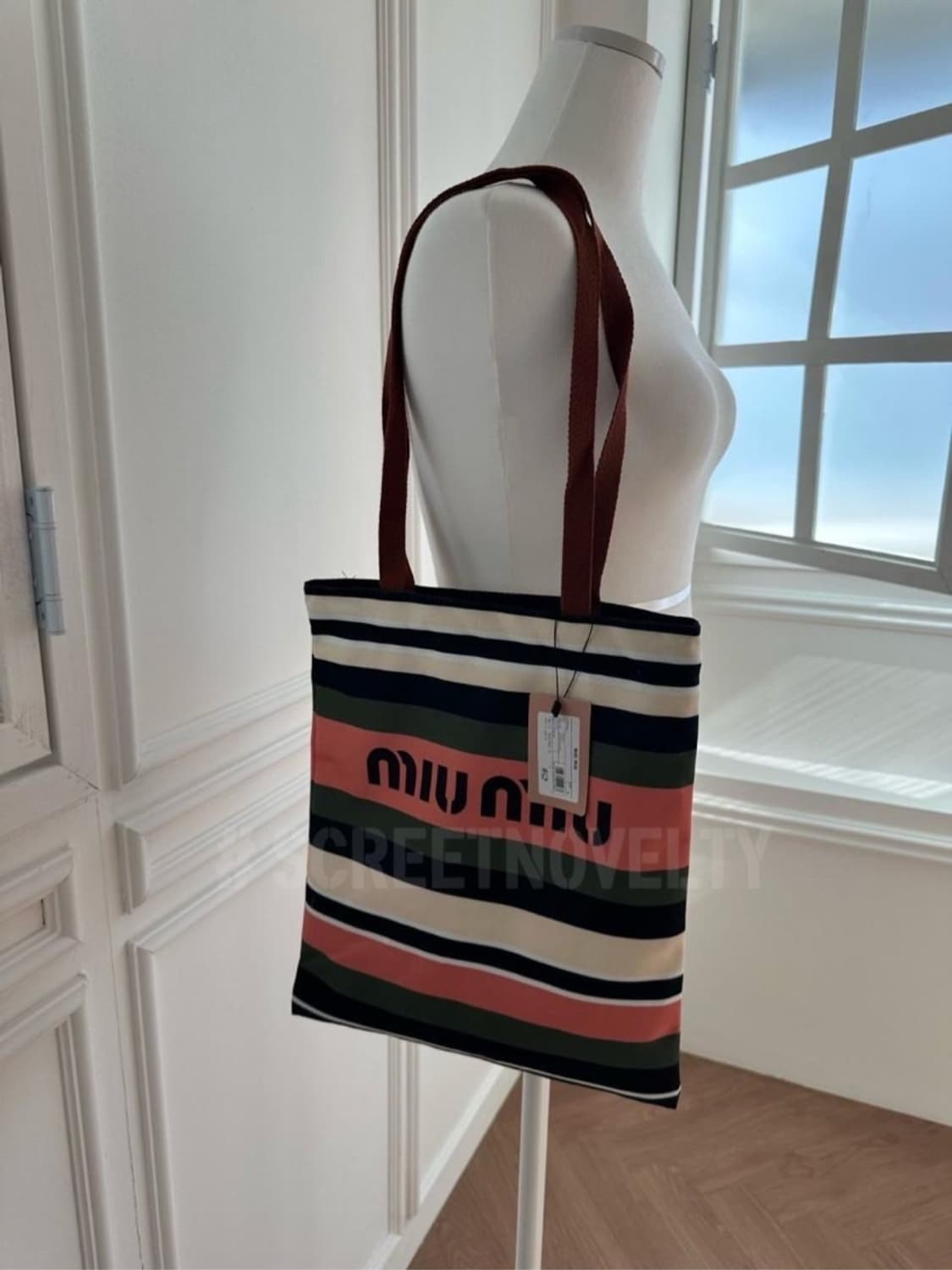 미우미우 뷰티 에코백 기프트백 핑크  상품이미지2