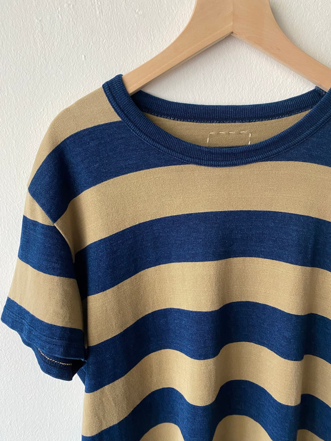 visvim 비즈빔 와이드 보더 스트라이프 반팔 상품이미지2