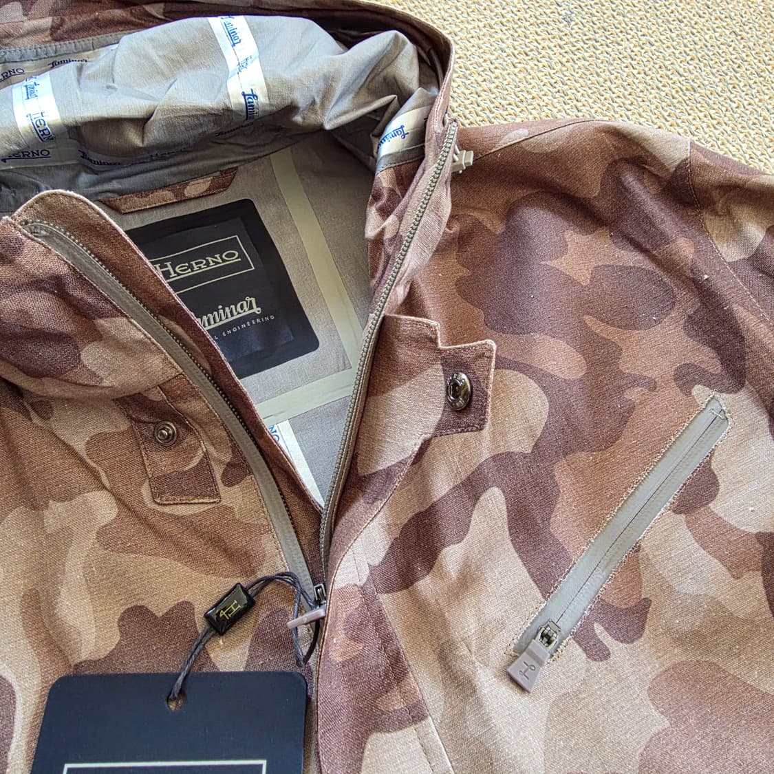 Herno Laminar 에르노 역대급 이탈리안 최상급 린넨 간절기 코트 상품이미지7