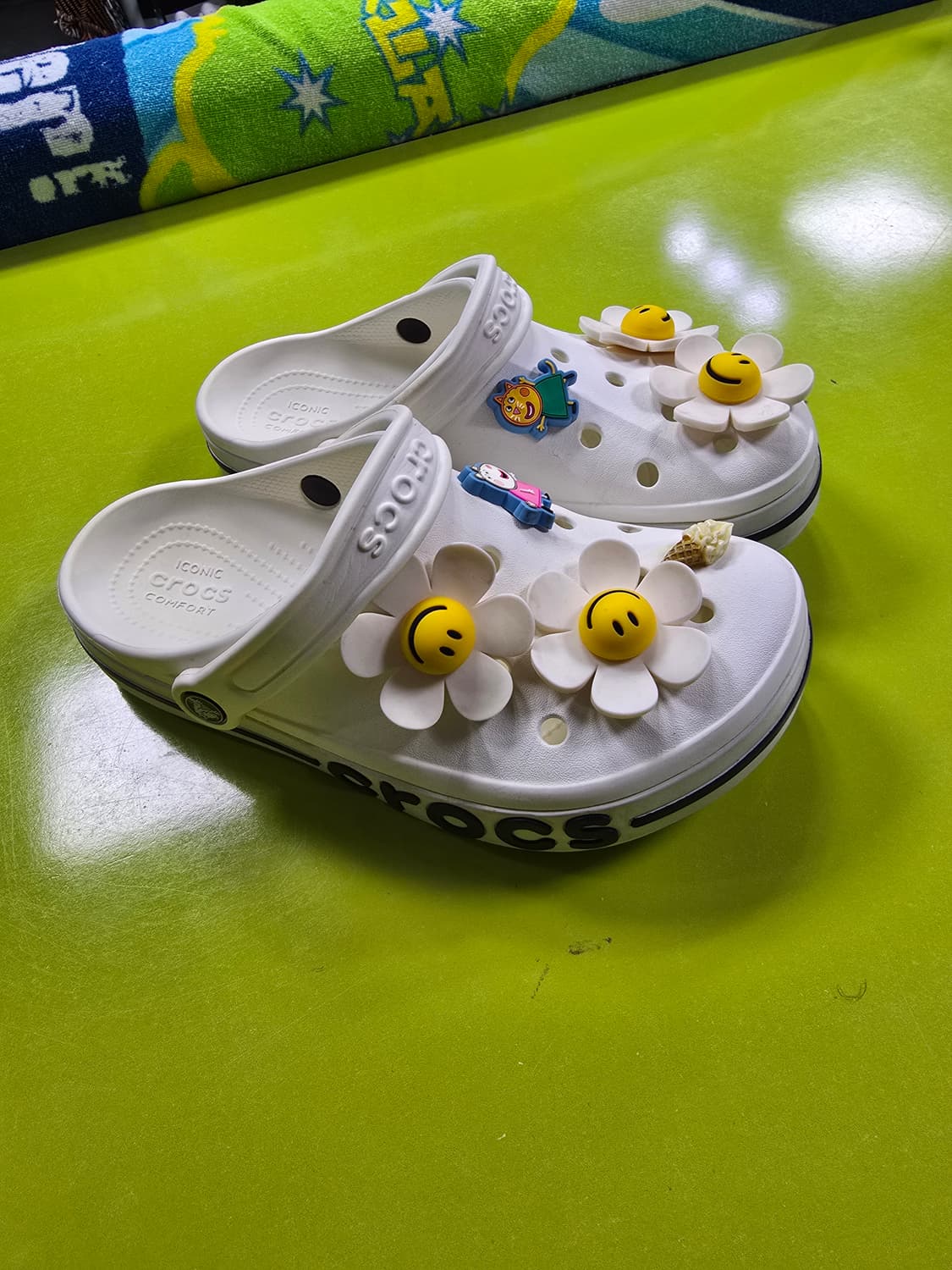 크록스 화이트 샌들 (1359) 상품이미지3