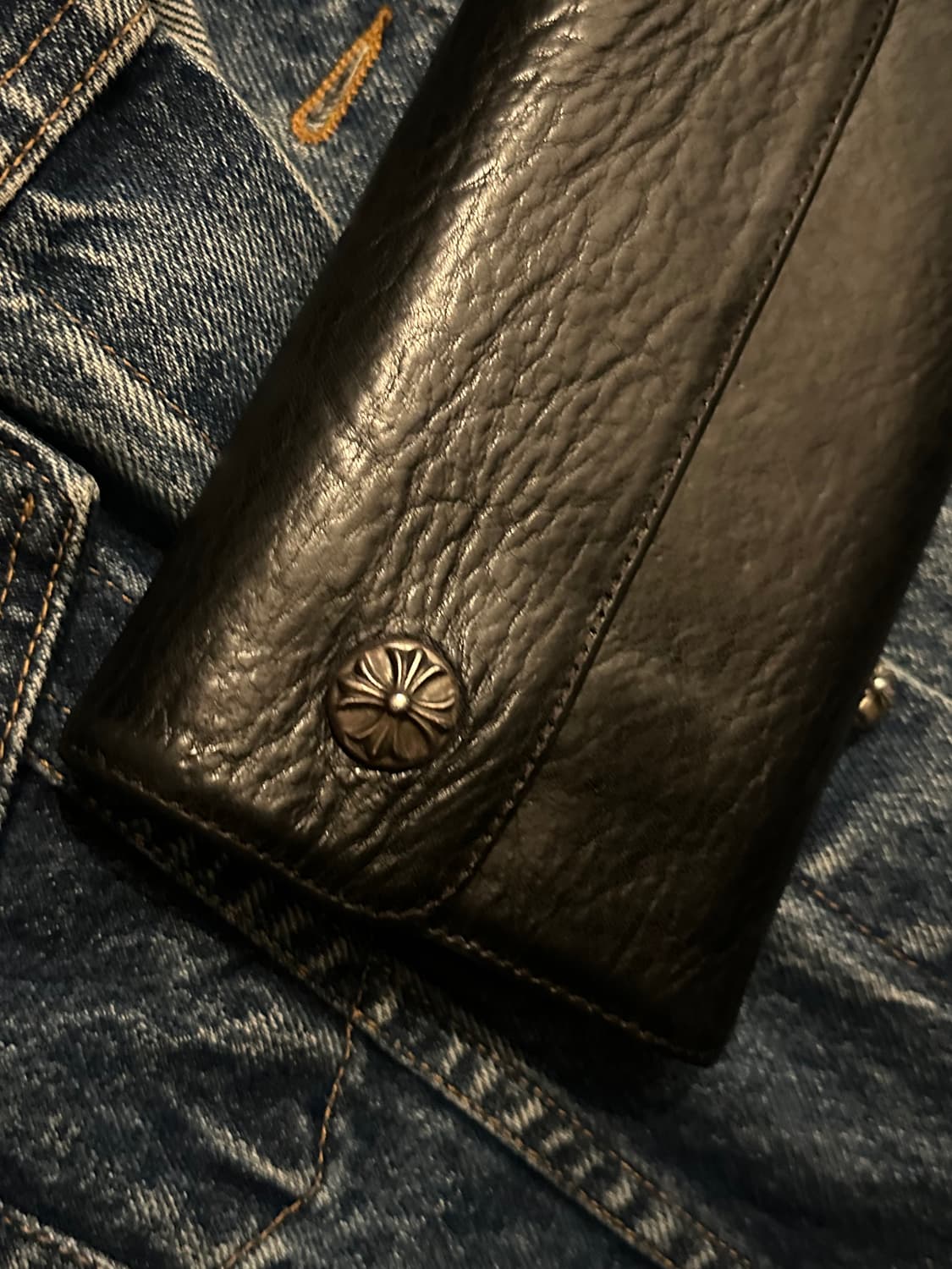 크롬하츠 웨이브 크로스 레더 장지갑 상품이미지3