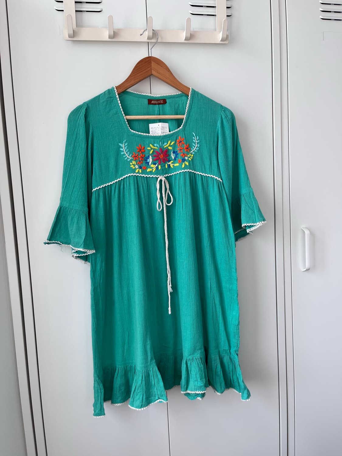 Associe 하구미 꽃 자수 그린 원피스 아오이유우 상품이미지5
