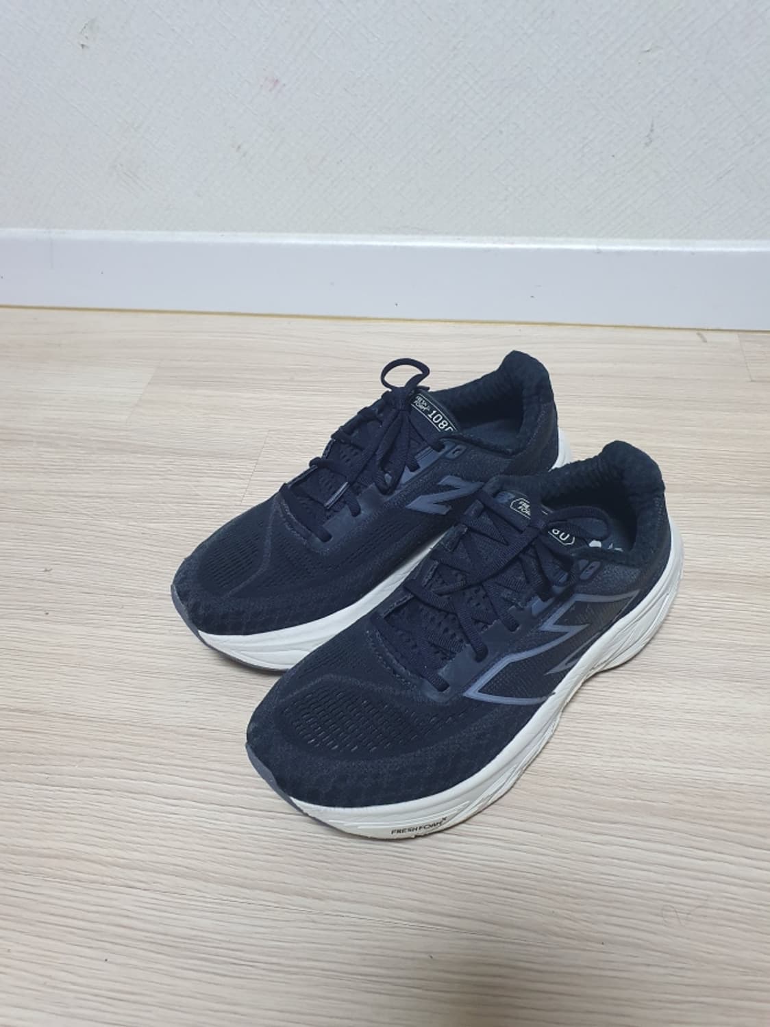 뉴발란스 1080v14 운동화 270 상품이미지4