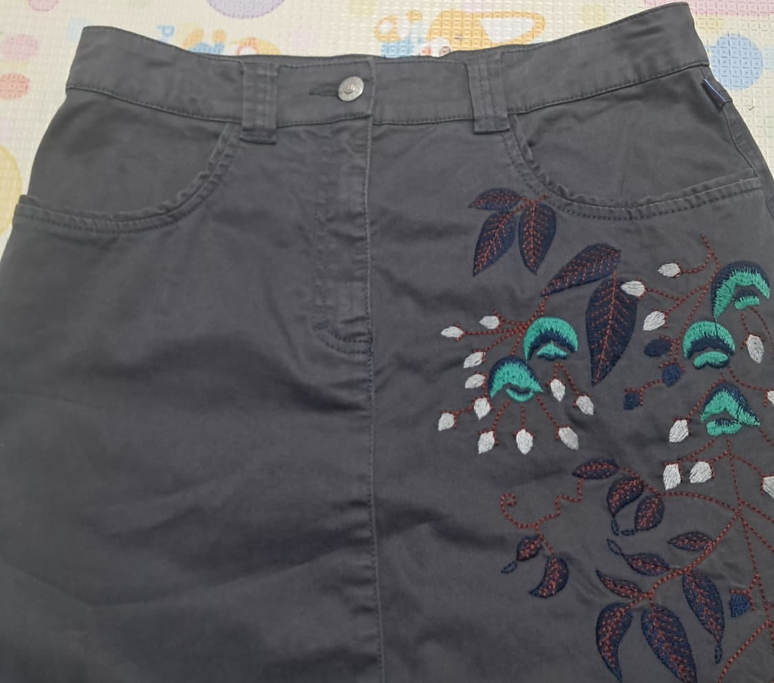 오일릴리 자수 스커트 36(55~66) 상품이미지3