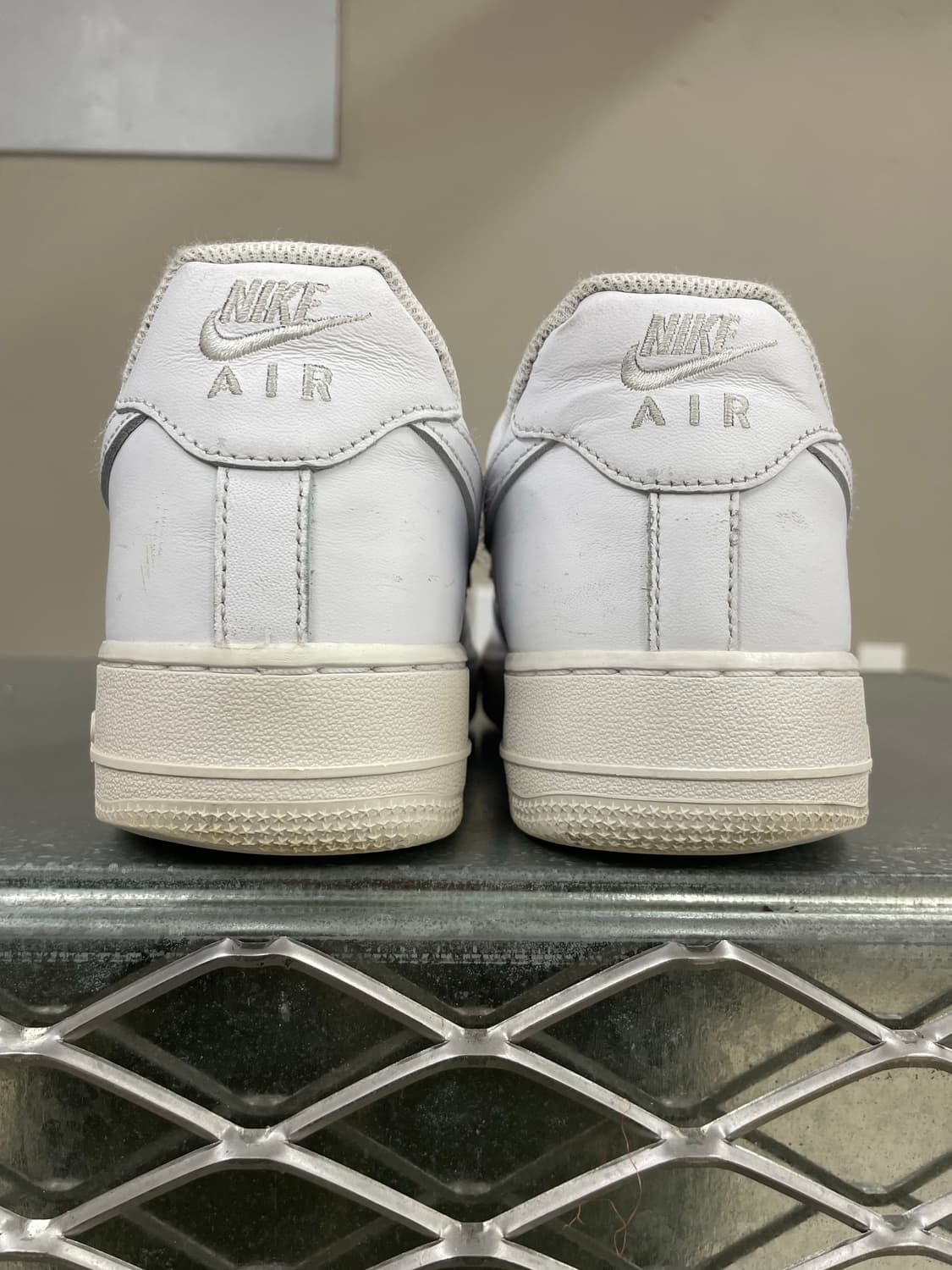 나이키 에어포스1 트리플 화이트 260 (gr-4377) 상품이미지3