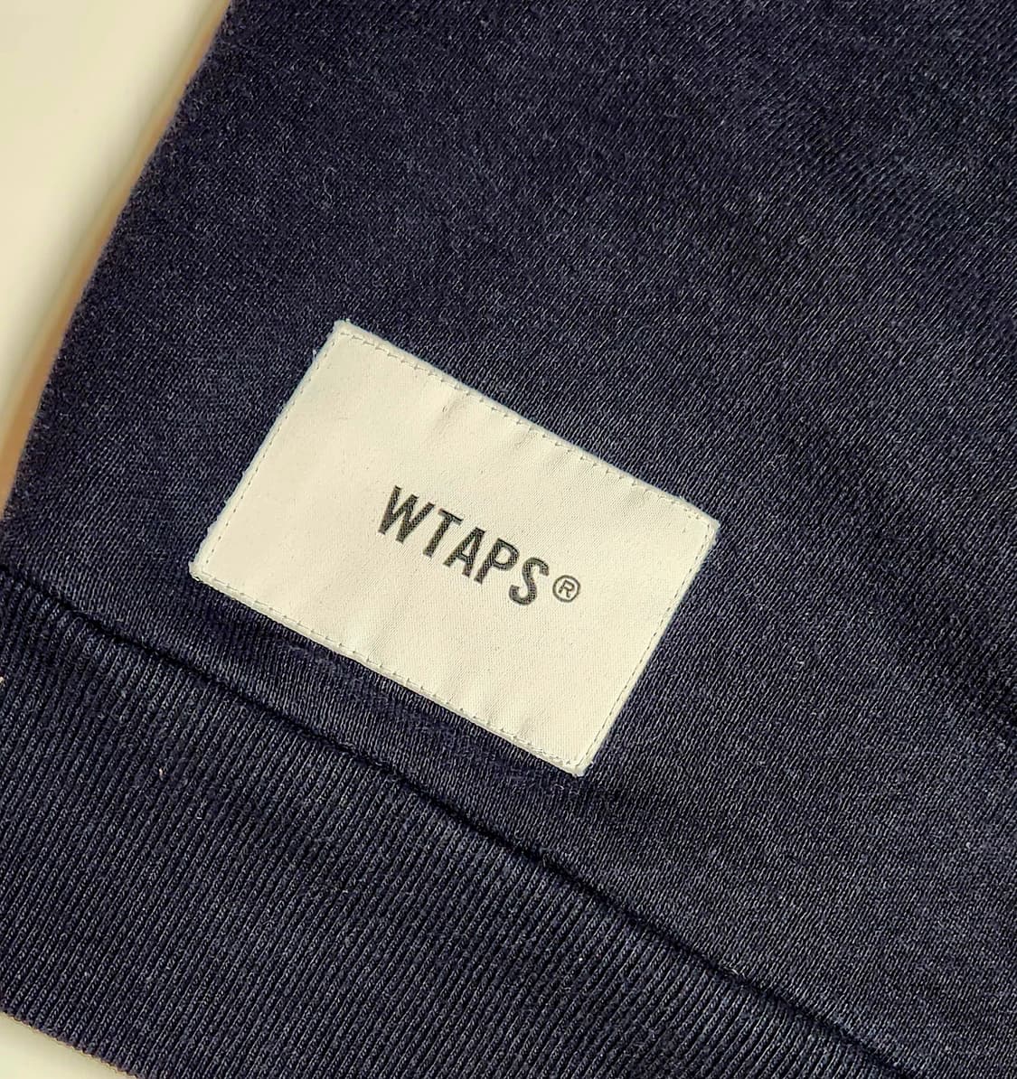 더블탭스 맨투맨 상품이미지2