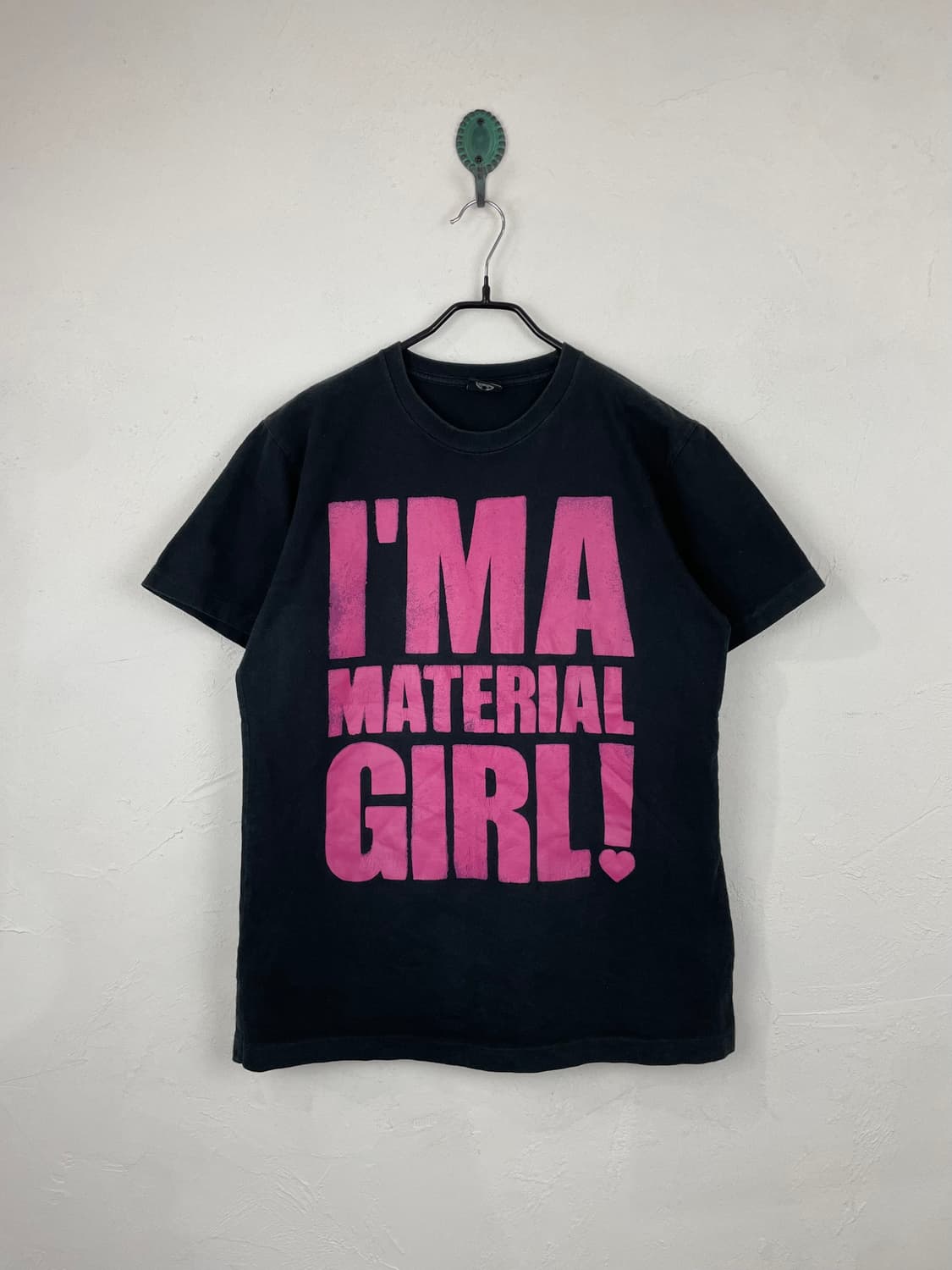 RNA I'M A MATERIAL GIRL! 티셔츠 상품이미지1