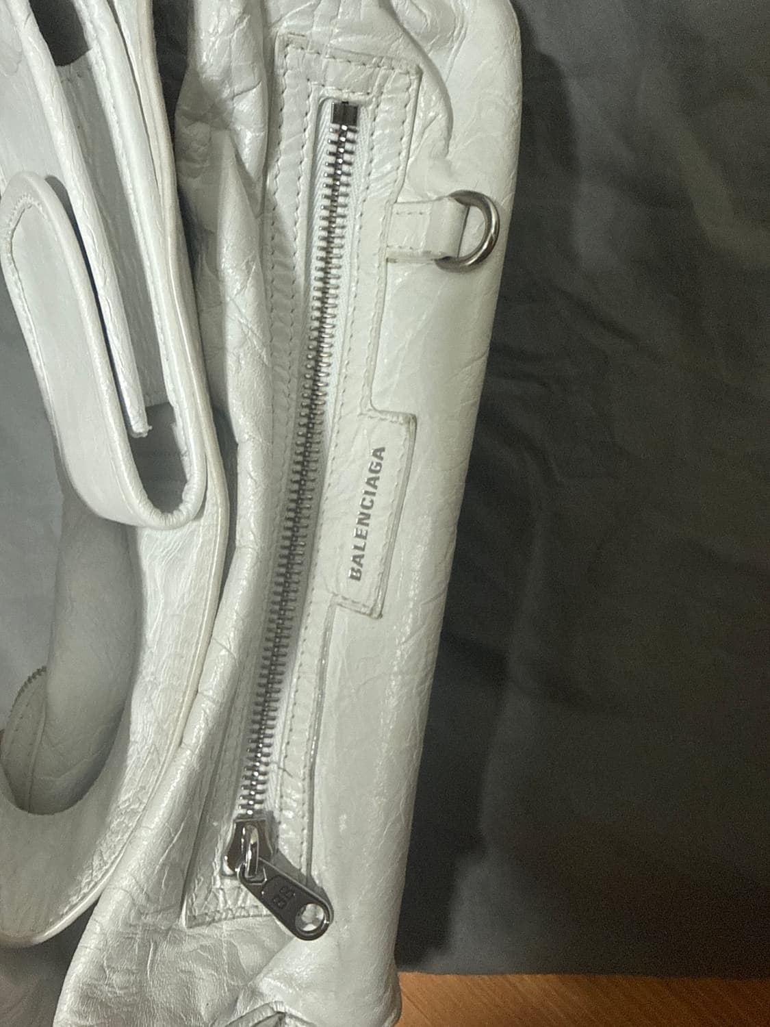 발렌시아가 슈퍼비지/수퍼비지 xs 화이트 상품이미지3