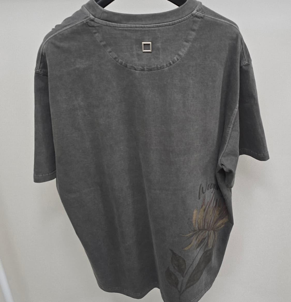 25ss 우영미 백로고 페이드 플라워 반팔 티셔츠 다크 52사이즈 110 상품이미지3