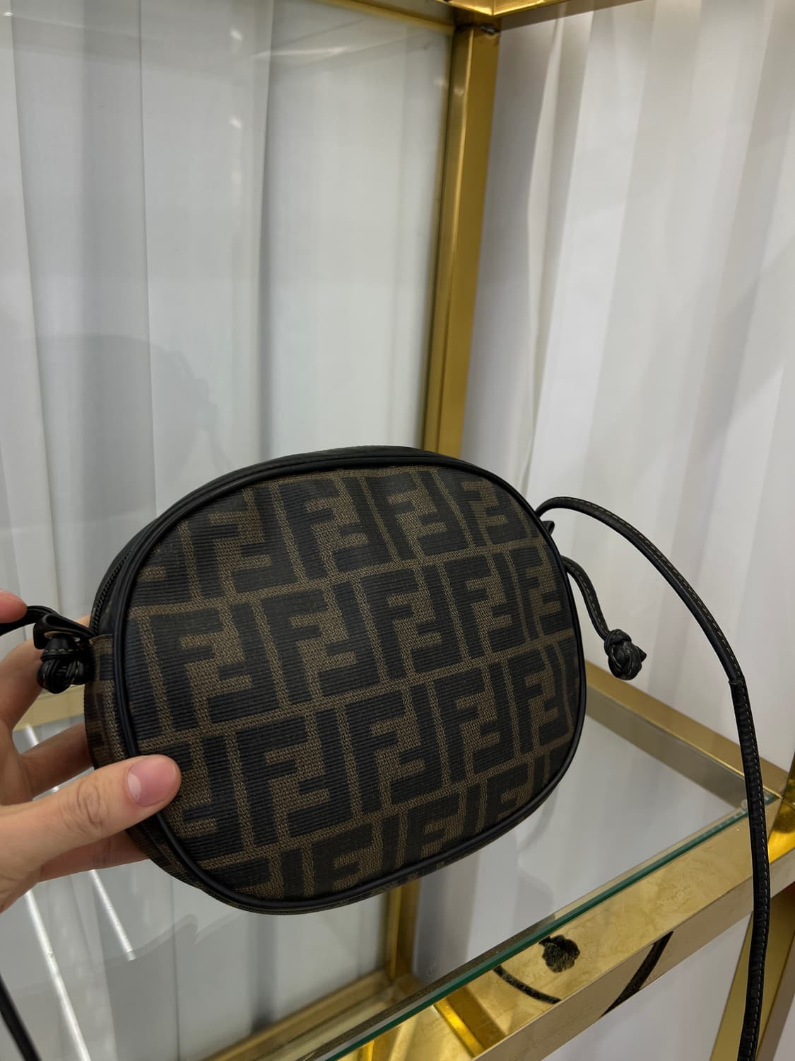 펜디크로스백 상품이미지3