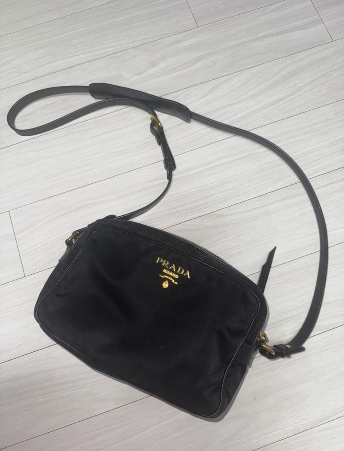 프라다 크로스백 상품이미지1
