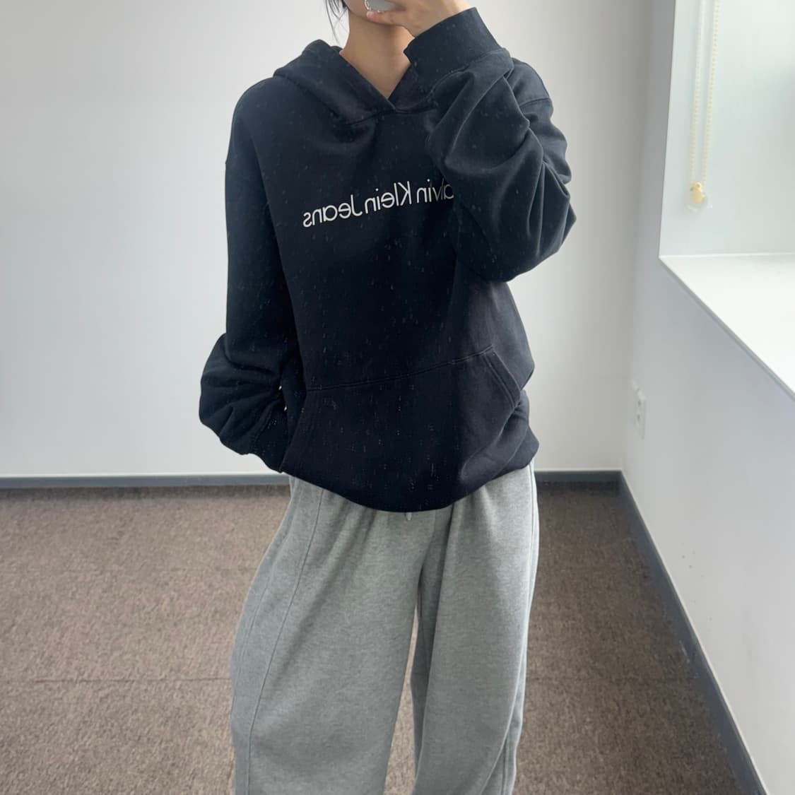 Calvin Klein jeans 켈빈클라인 진스 블랙 후드티  상품이미지1