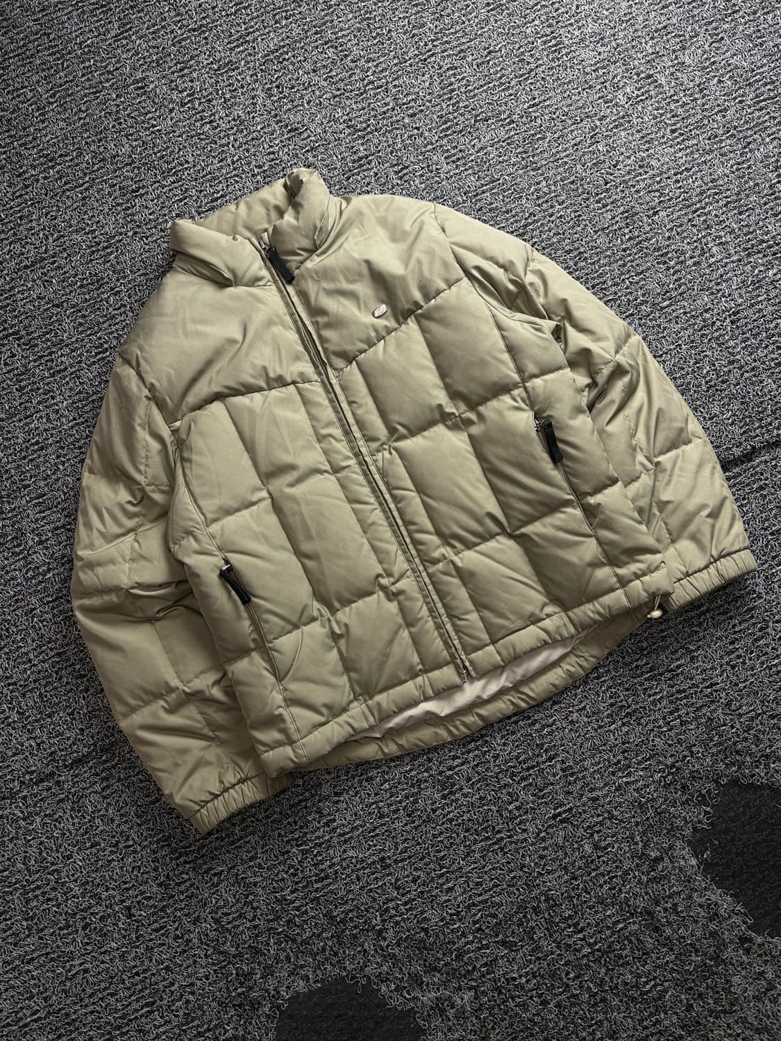 💥시즌오프💥라코스테 은장 로고 구스다운 자켓 3727 상품이미지1