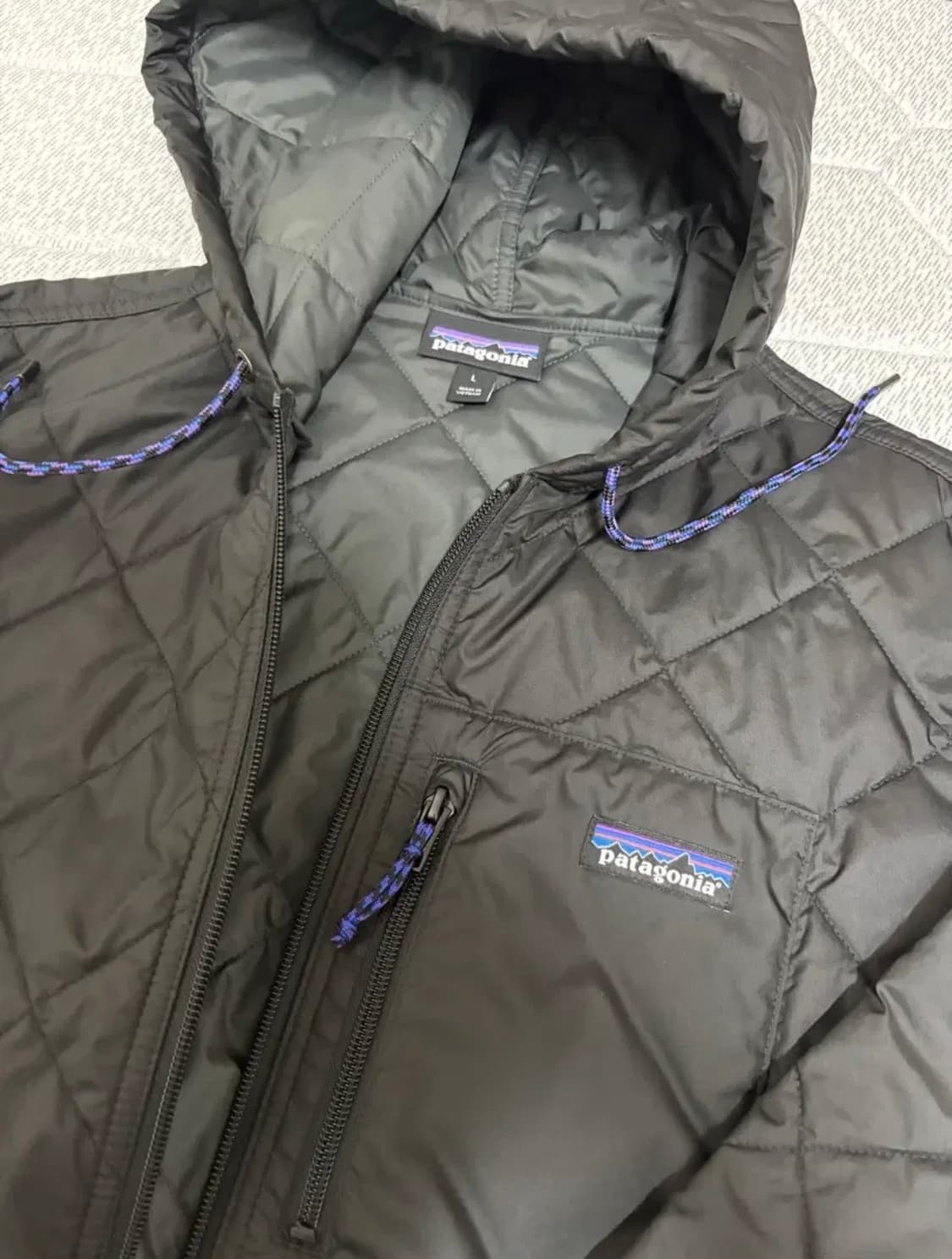 파타고니아 다이아몬드 퀼티드 봄버 후드 블랙 L 상품이미지2