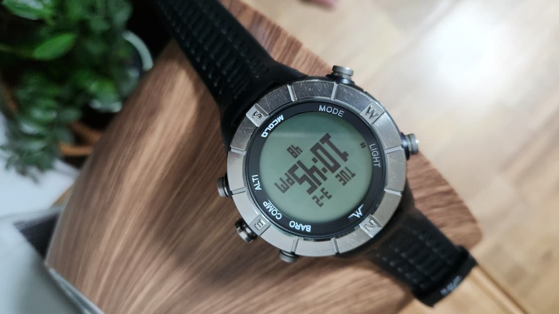 # 엠콜로 등산시계 아웃도어시계 50m 전자시계 산악시계 급처 상품이미지10