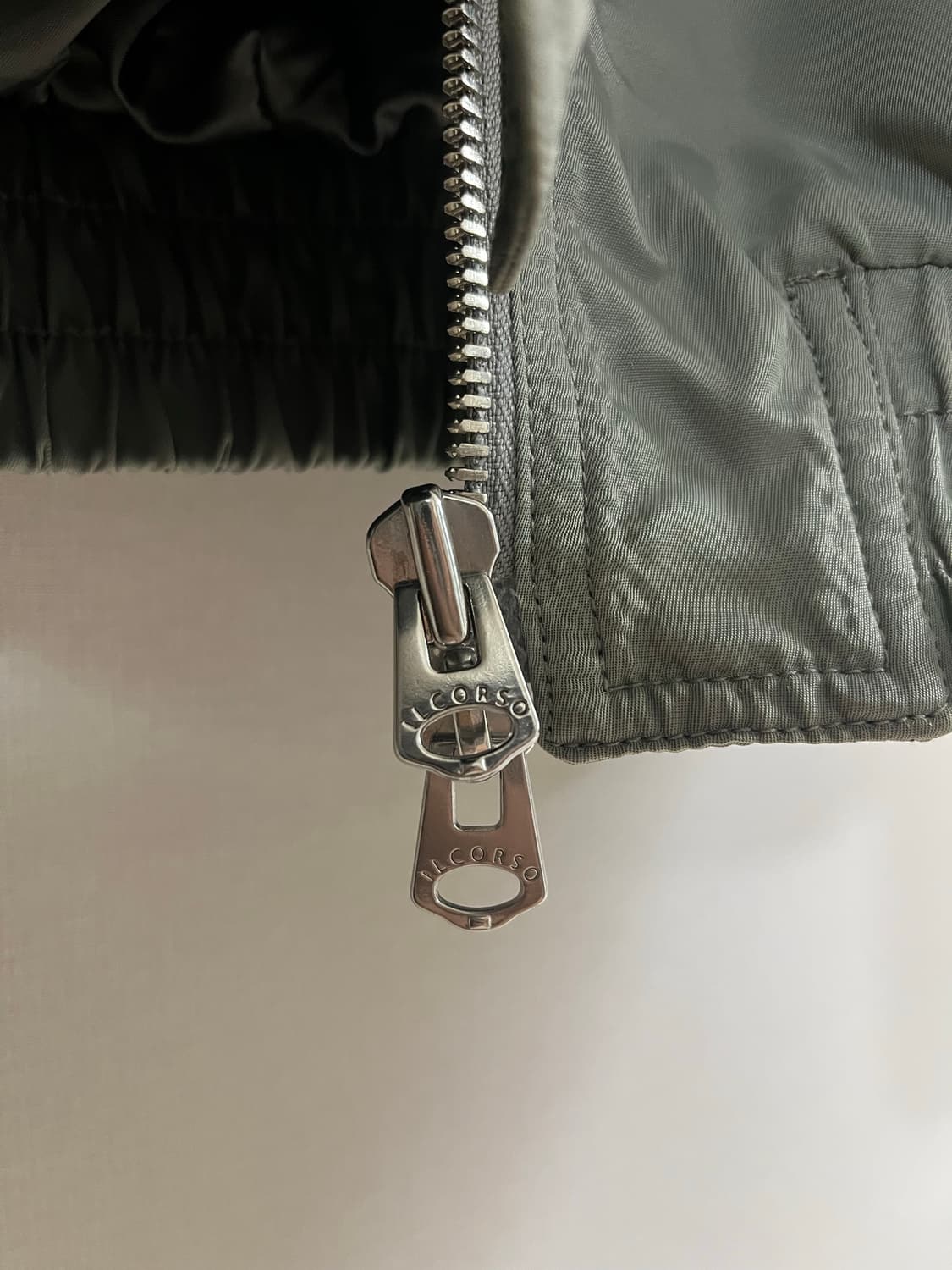 일꼬르소 그레이시카키 오버핏 ma-1 상품이미지7