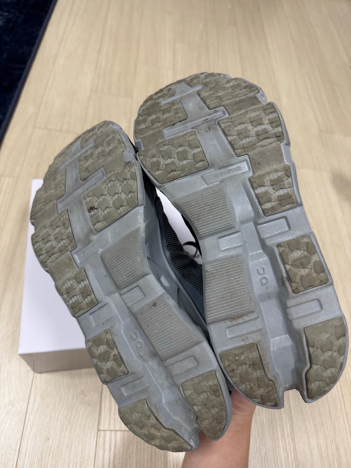 온 런닝Xpaf 클라우드 몬스터 하이퍼 팬텀 아폴로 270 상품이미지7