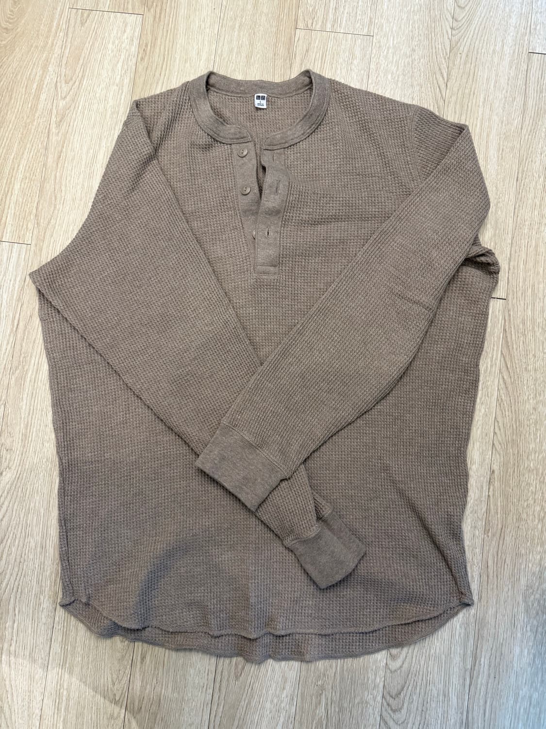 유니클로 와플 헨리넥 긴팔 티셔츠 L 그레이 베이지 상품이미지3