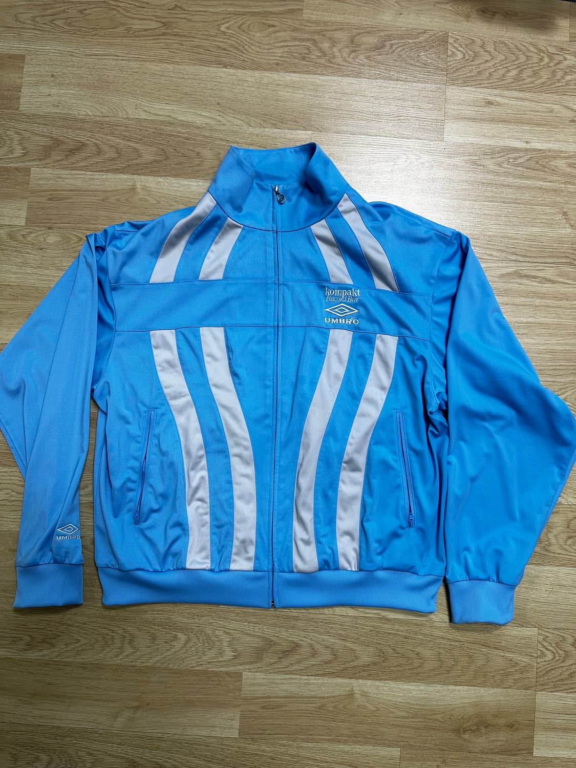 kompakt recordbar x umbro 져지 105size 상품이미지1