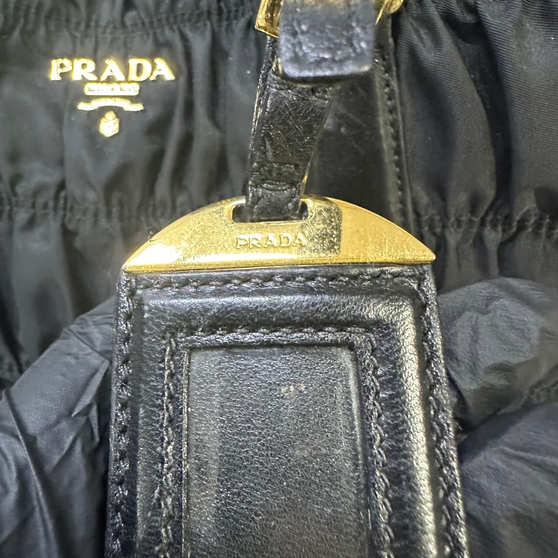 Prada 고프레 금장 토트백  상품이미지4