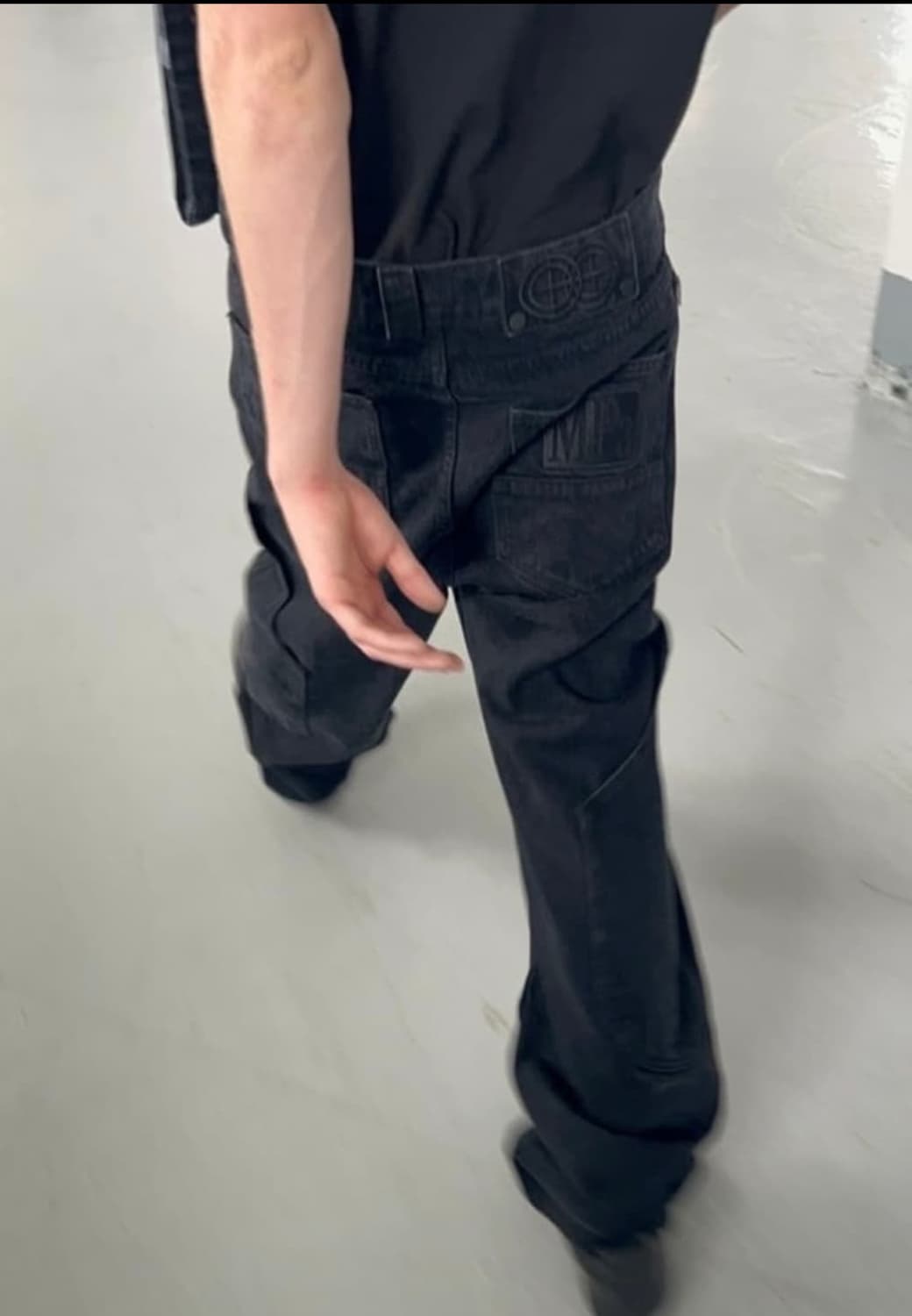 플라스틱 프로덕트 MPa CALF POCKET PANTS s사이즈 상품이미지1