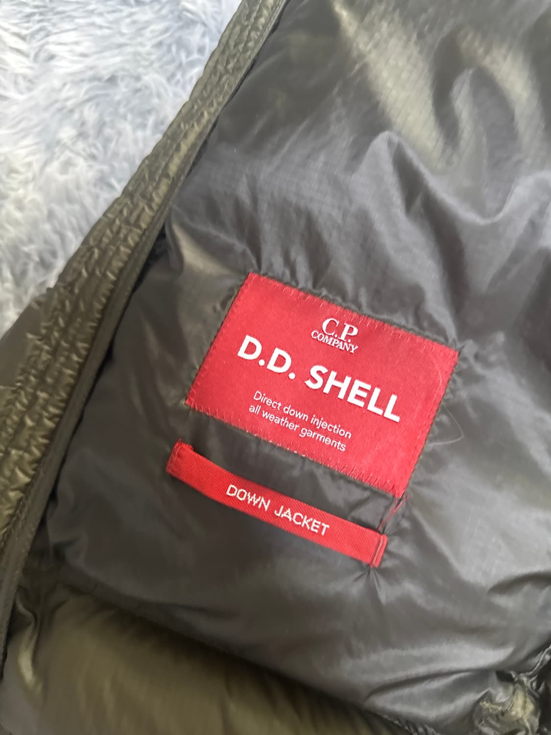 CP컴퍼니 DD쉘 다운 재킷 오늘까지 45만 판매합니다 상품이미지7