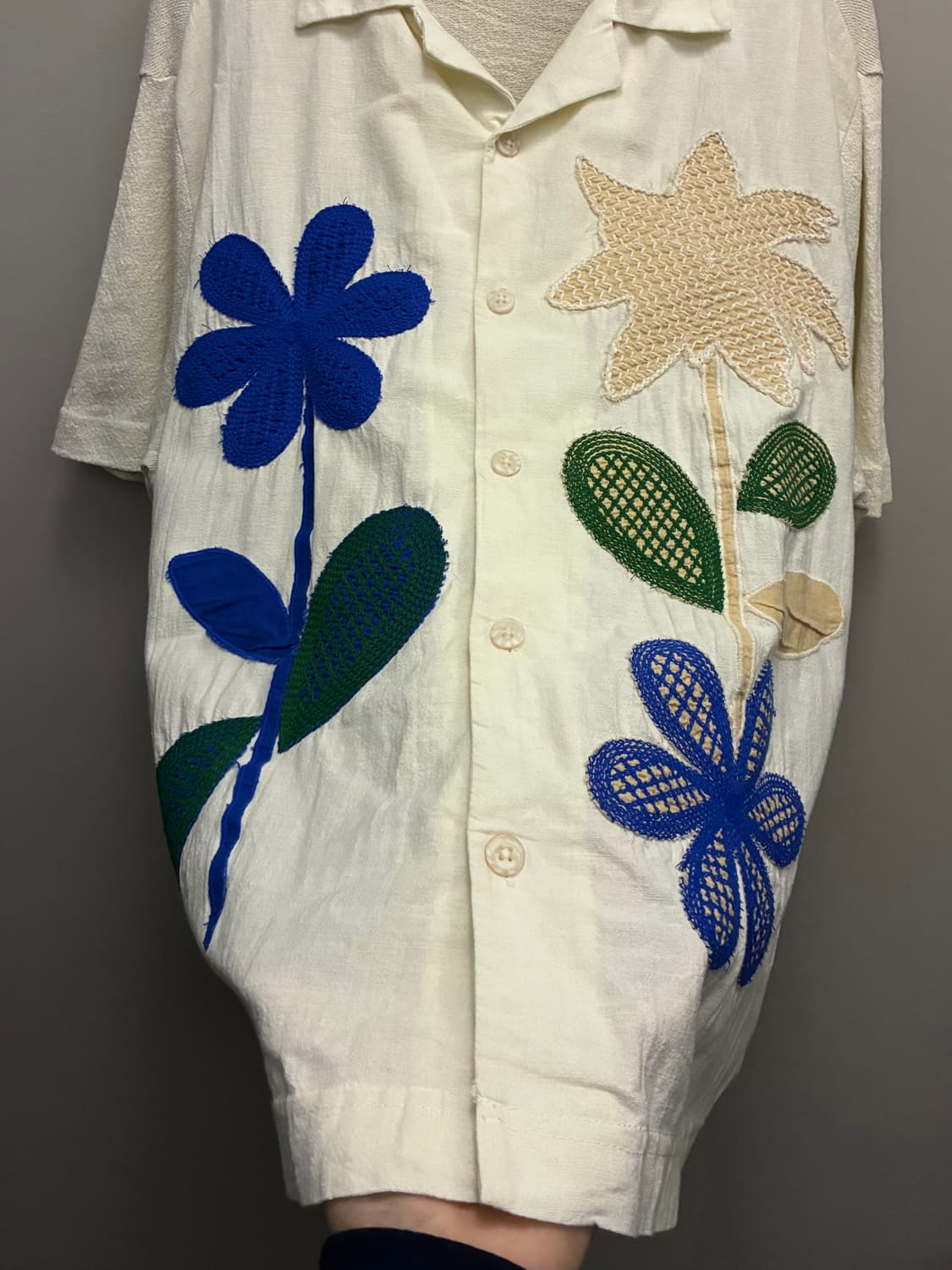 (L/103)ZARA 자라 리넨 플라워 패치 자수 오픈카라셔츠 상품이미지4