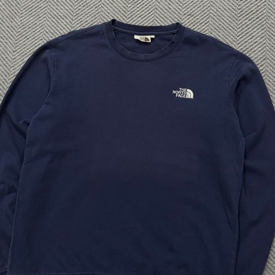 노스페이스 베이직 로고 맨투맨 v2062 상품이미지3