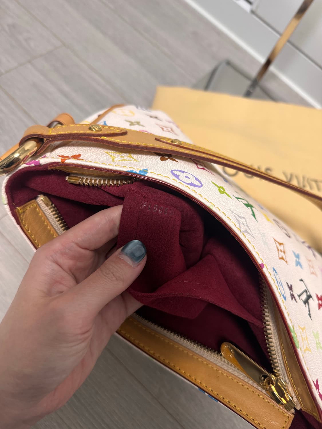 Louis Vuitton 루이비통 멀티 롯지 숄더백 상태A+ 상품이미지9