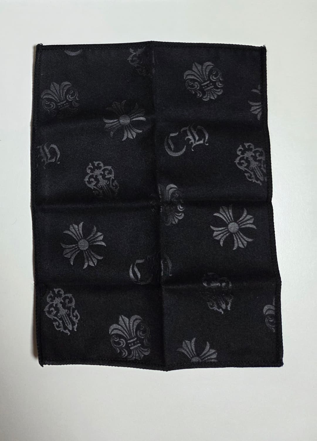 크롬하츠 블랙 안경 닦이 팝니다. 상품이미지1