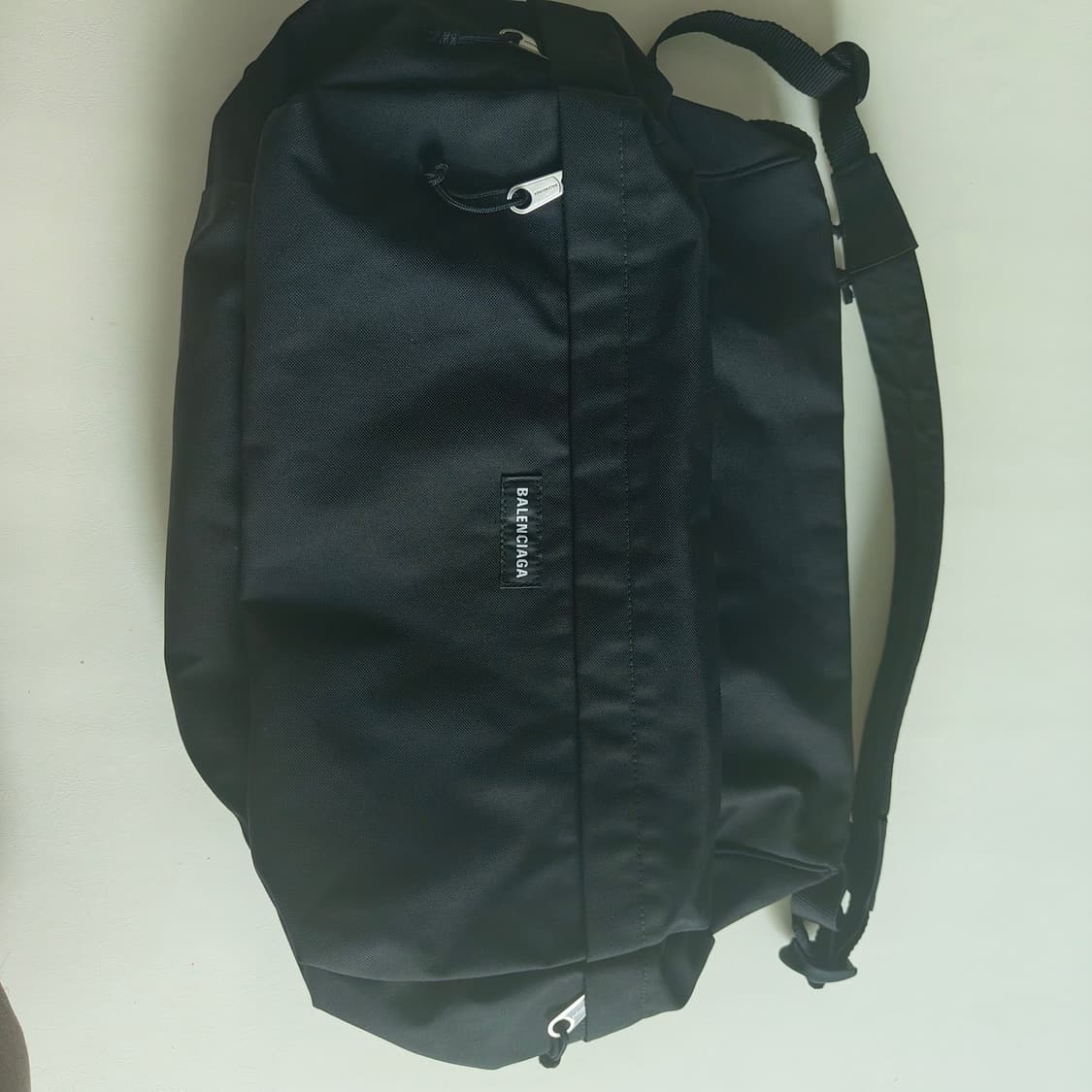 발렌시아가 위켄더 미디움 크로스백
숄더백 상품이미지5