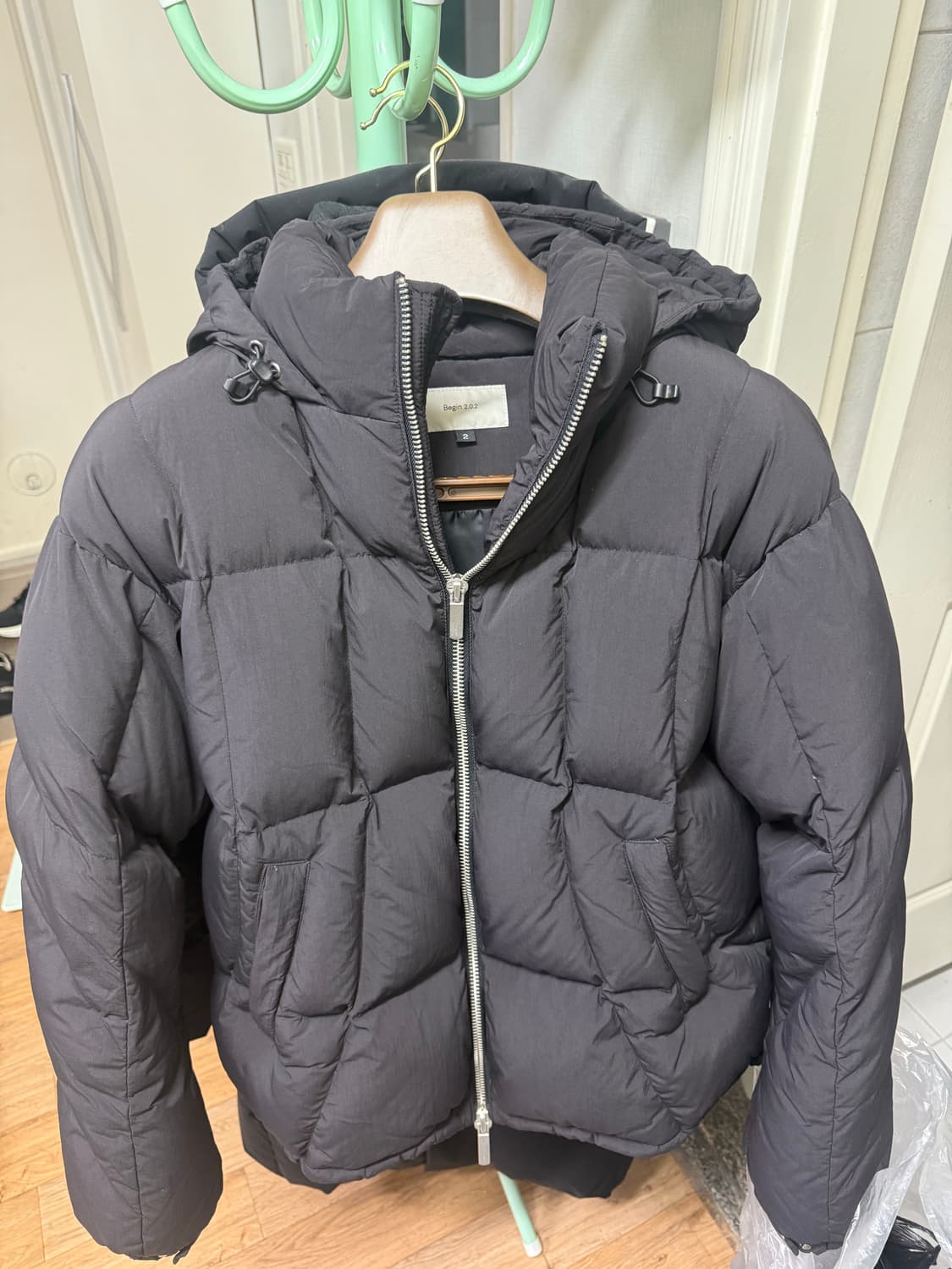 비긴202 Eight Heavy Down 헤비다운 블랙 2사이즈 팝니다 상품이미지1