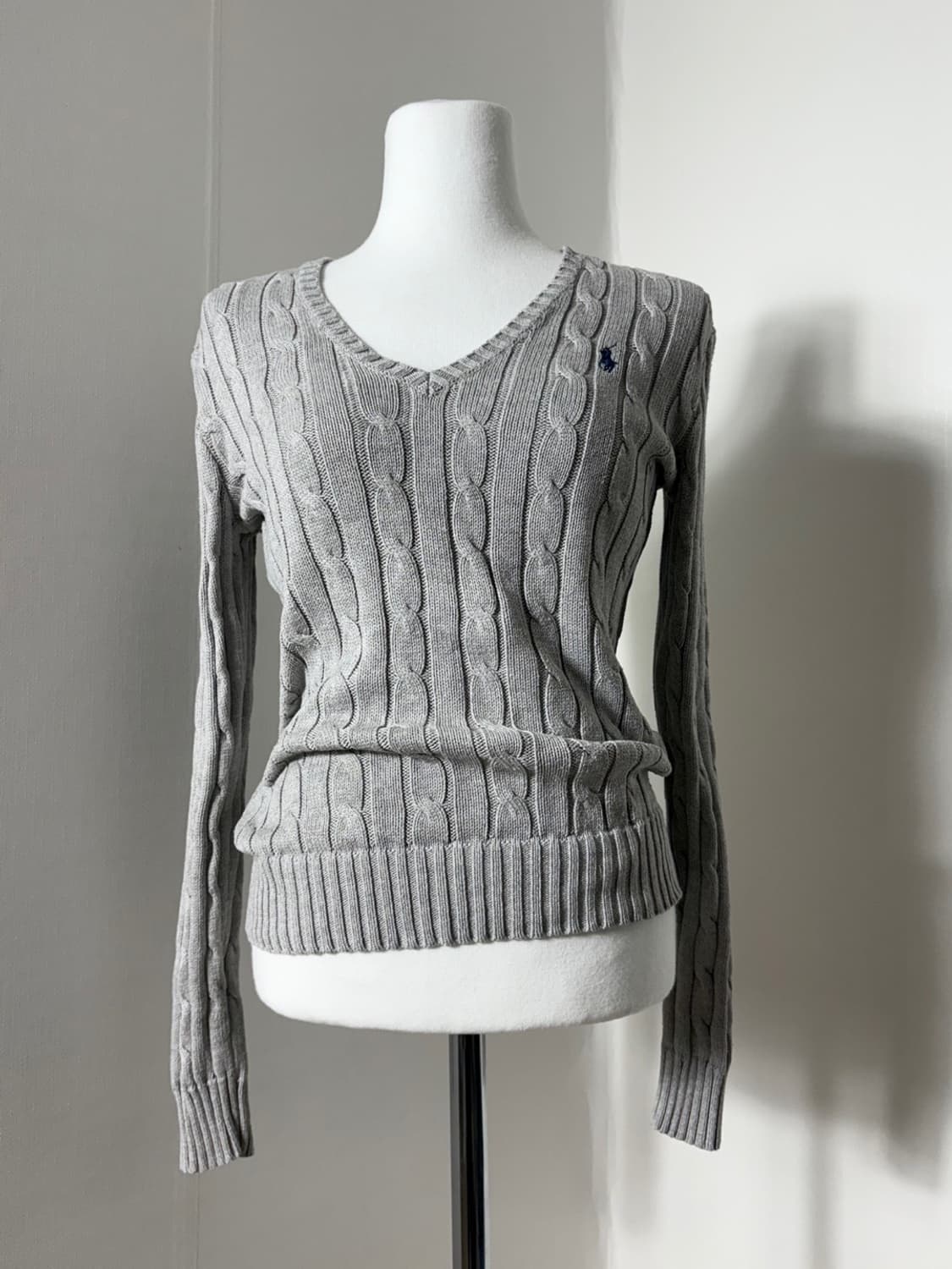 폴로 꽈배기 니트 그레이 상품이미지1