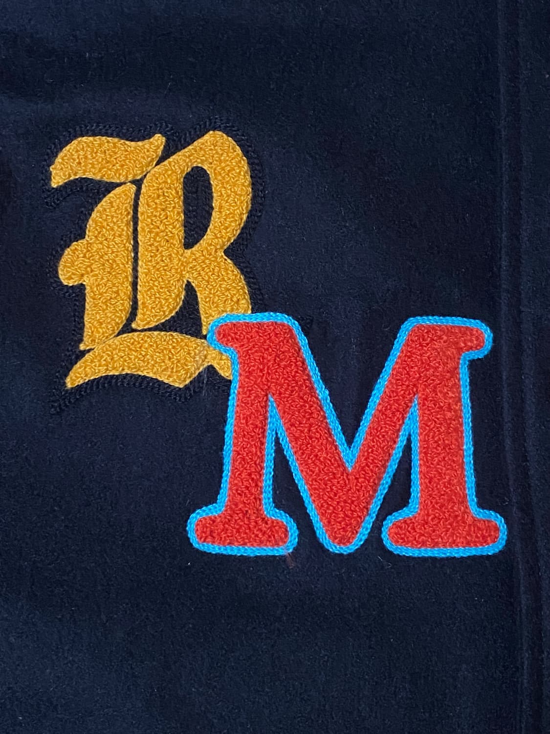 RomanticCrown 로맨틱크라운 아웃폰트 울 바시티 자켓 M 상품이미지3