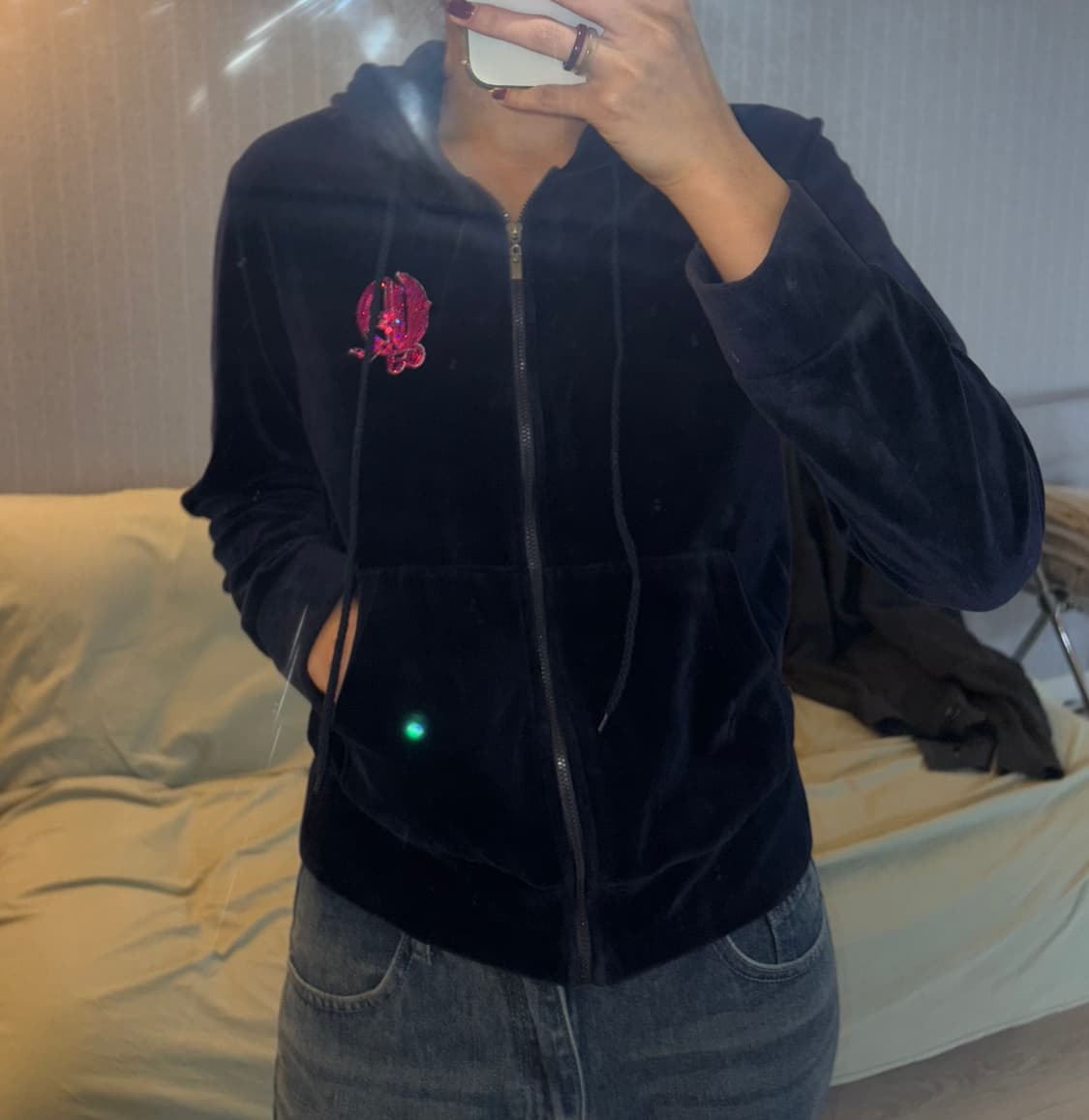 Y2K 벨벳 크롭 후드집업 상품이미지1